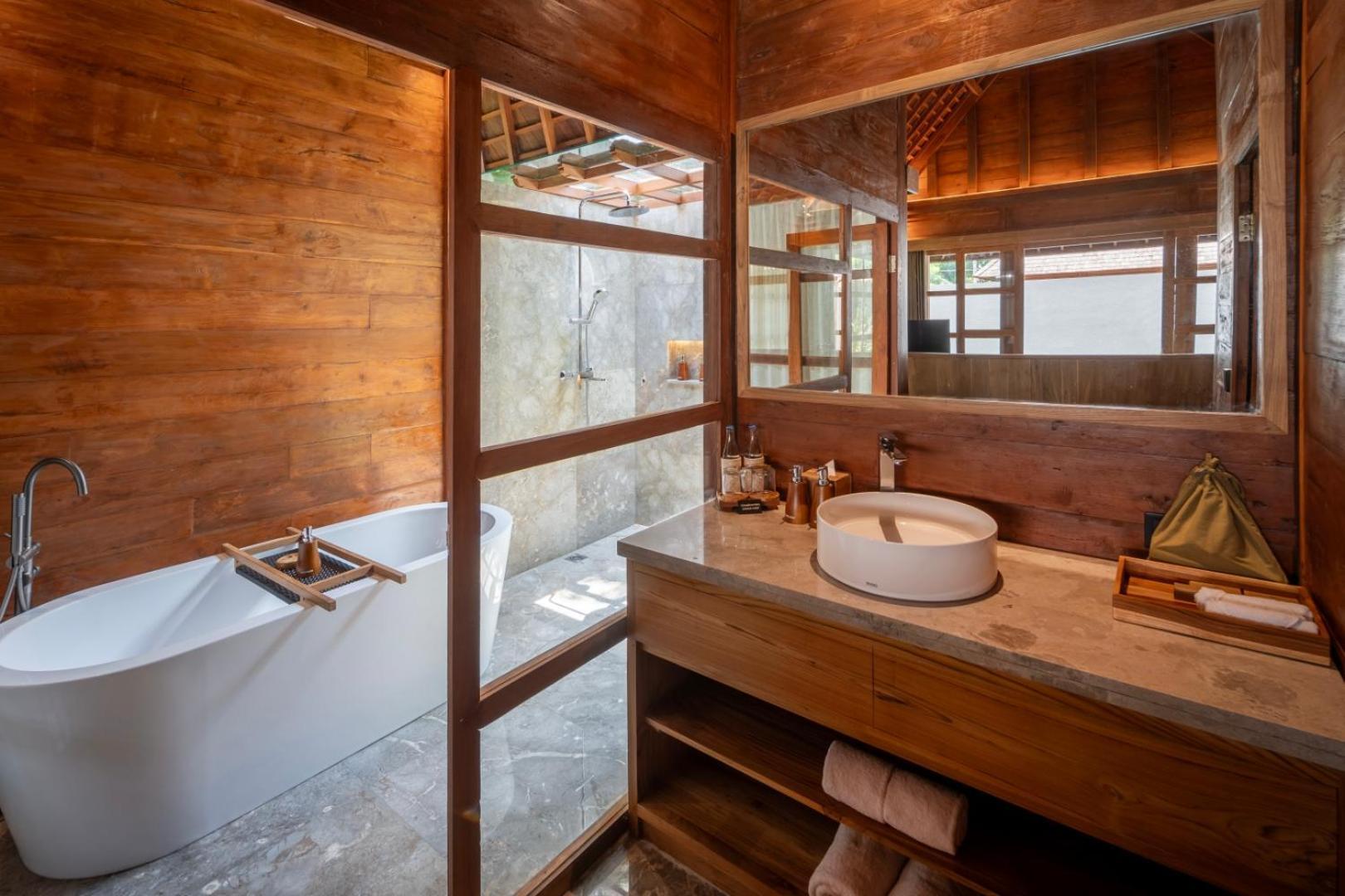 Hotel Unagi Wooden By Emana 4*