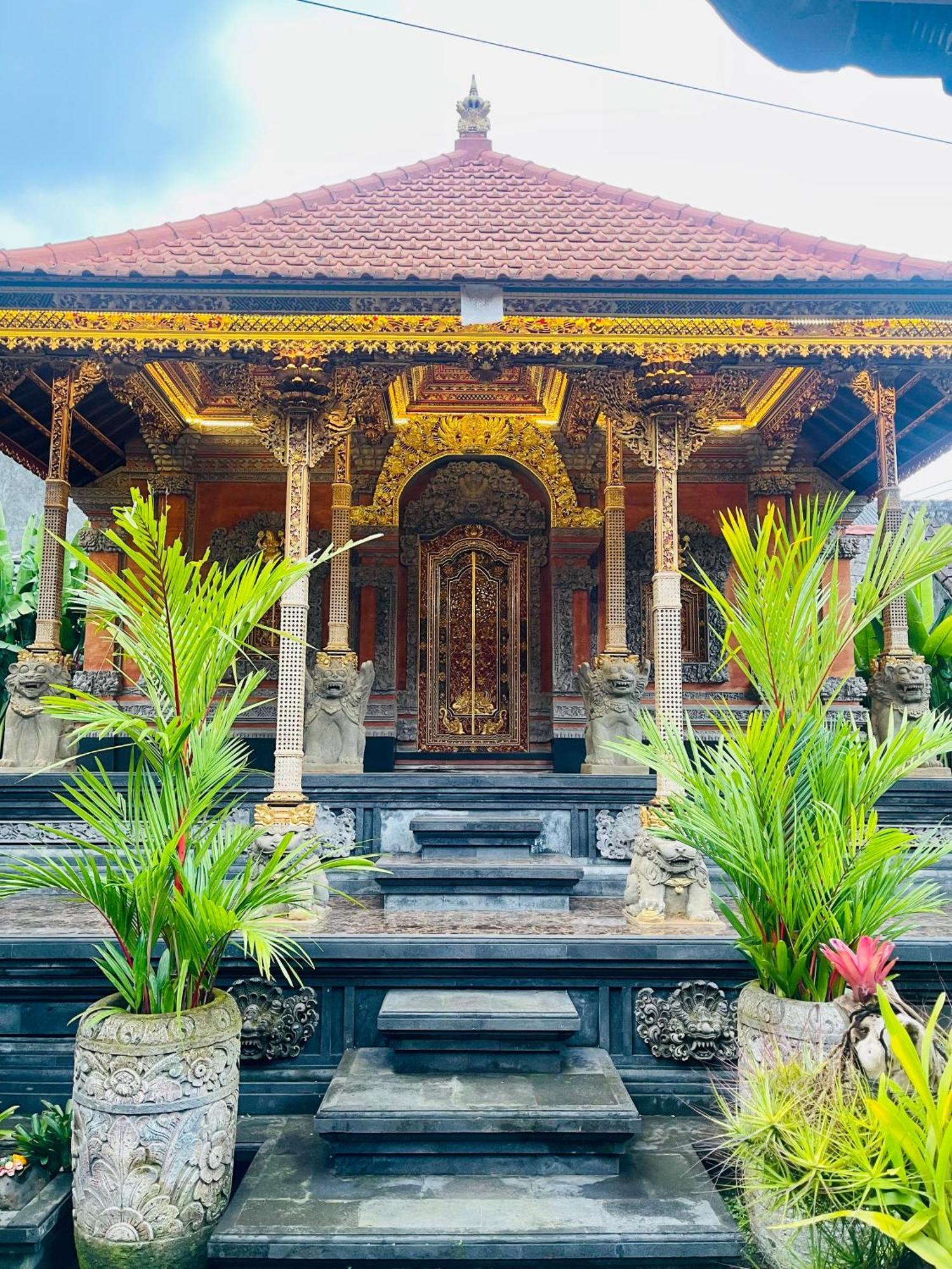 Lila Cita Balinese Style Guest house *