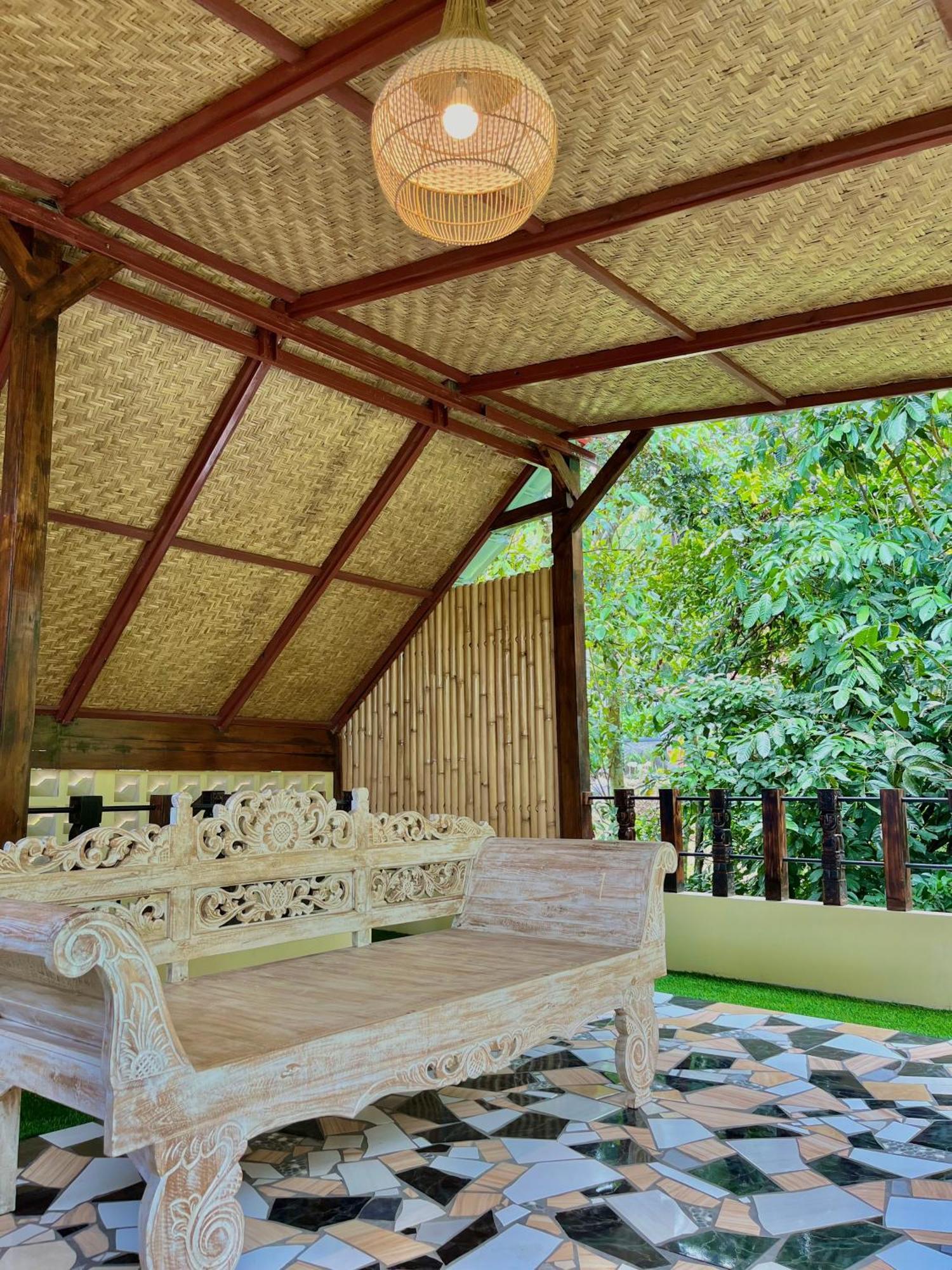 Hotel Bamboo Oasis