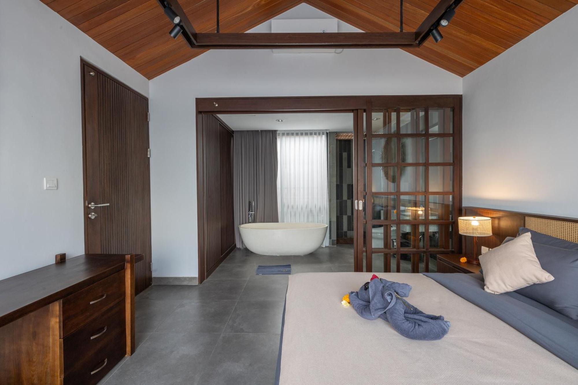 Casaluna Lodge