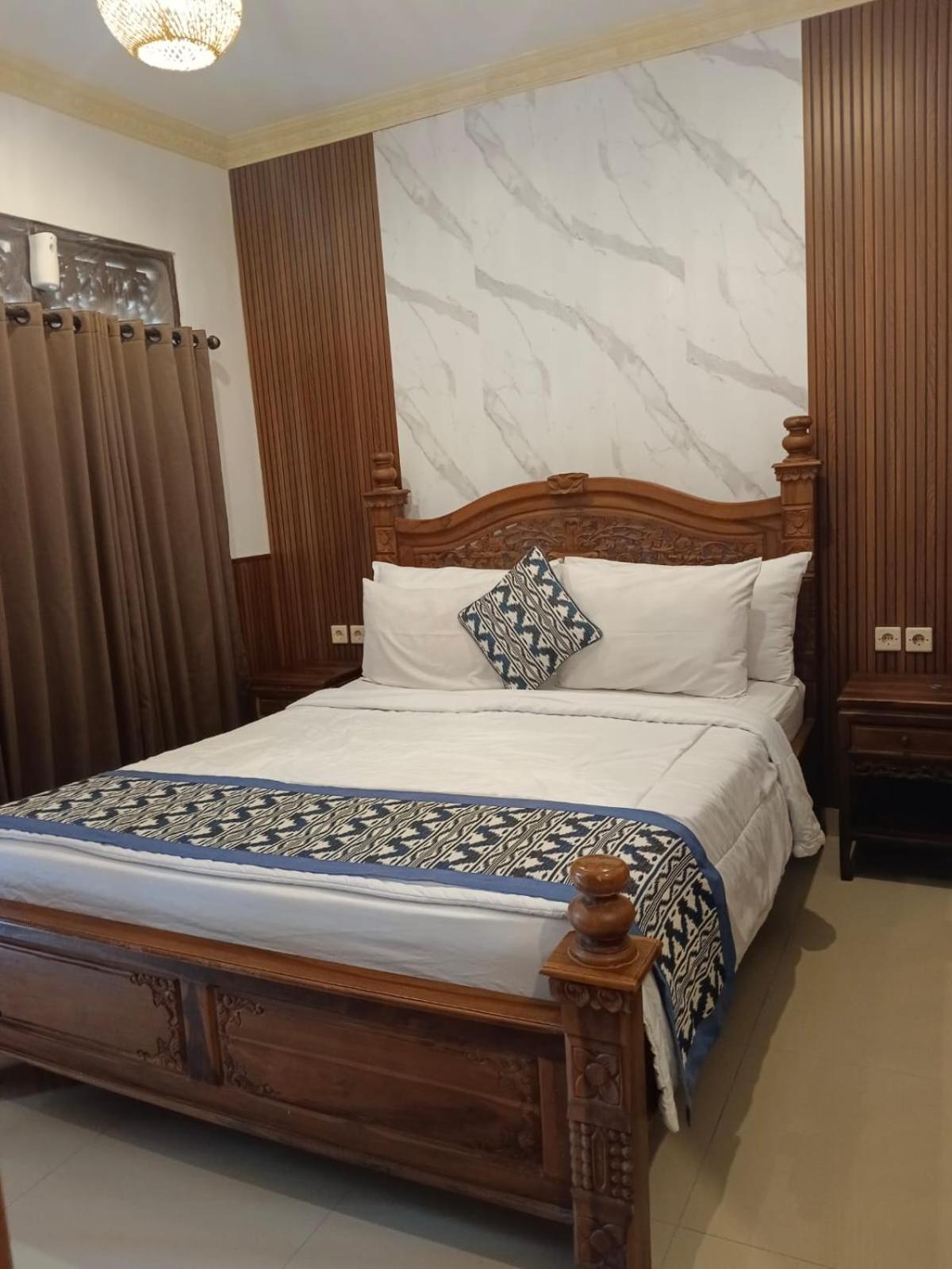 Karma House Homestay *