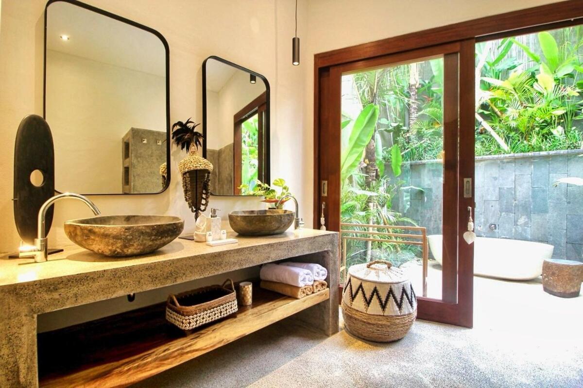 Four Bedroom Luxury Laya Villa *