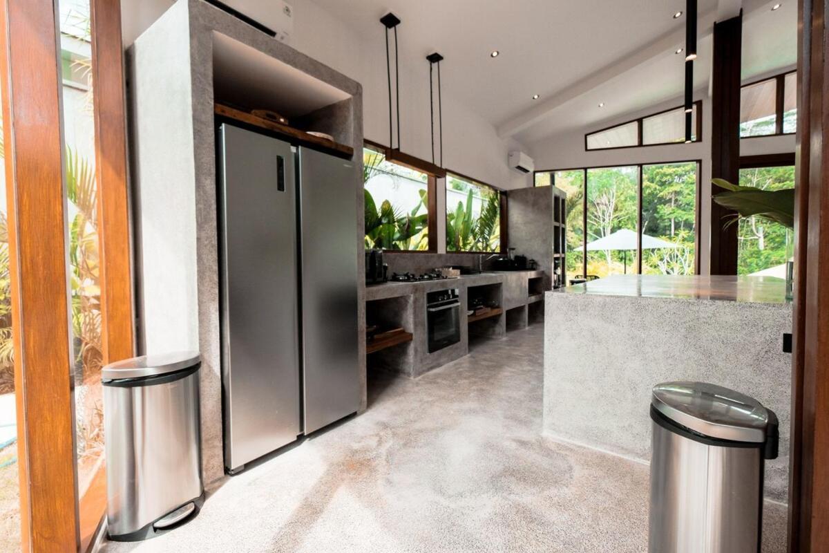 Four Bedroom Luxury Laya Villa Ubud (Bali)