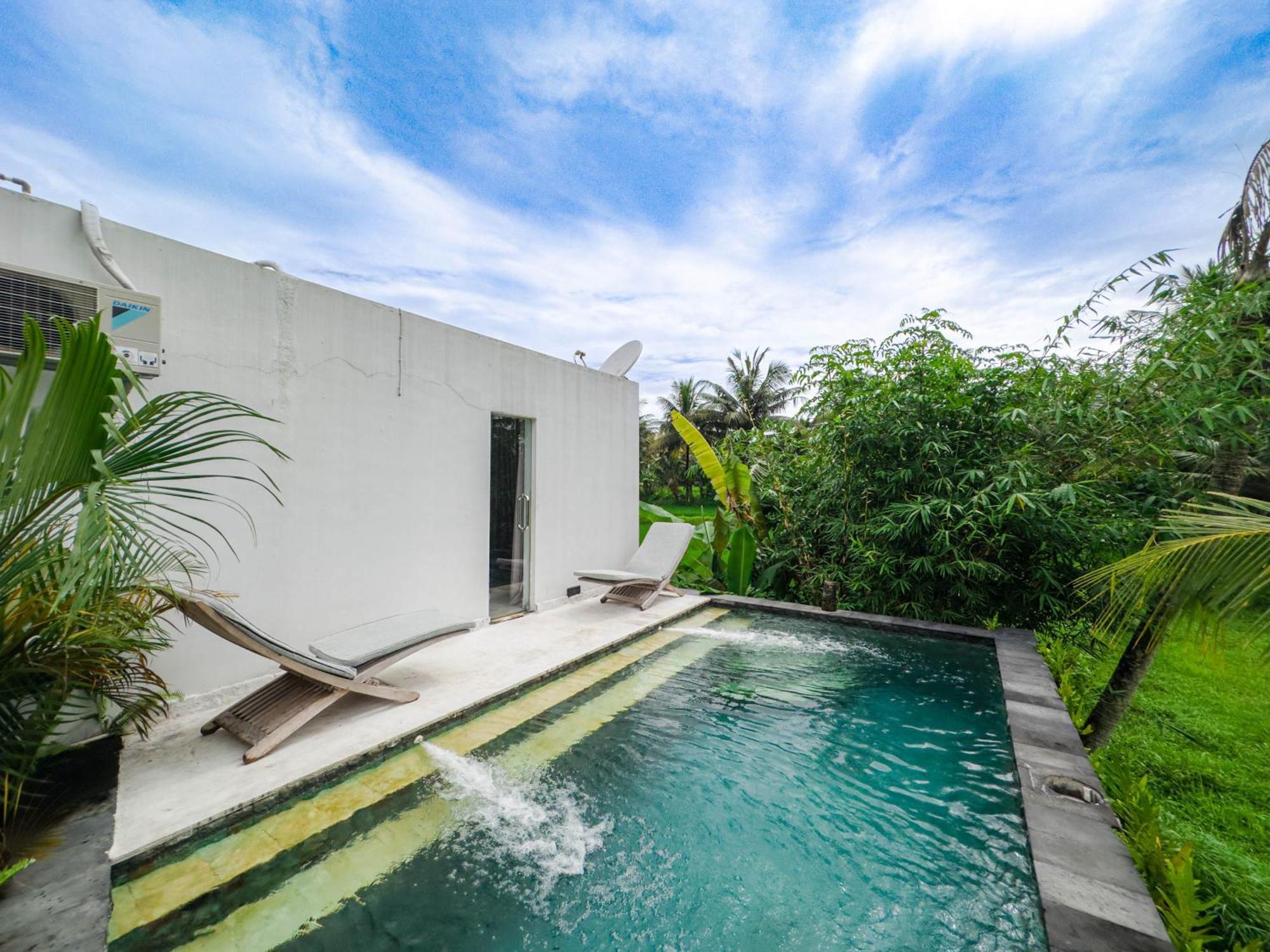 White Cubes Villa