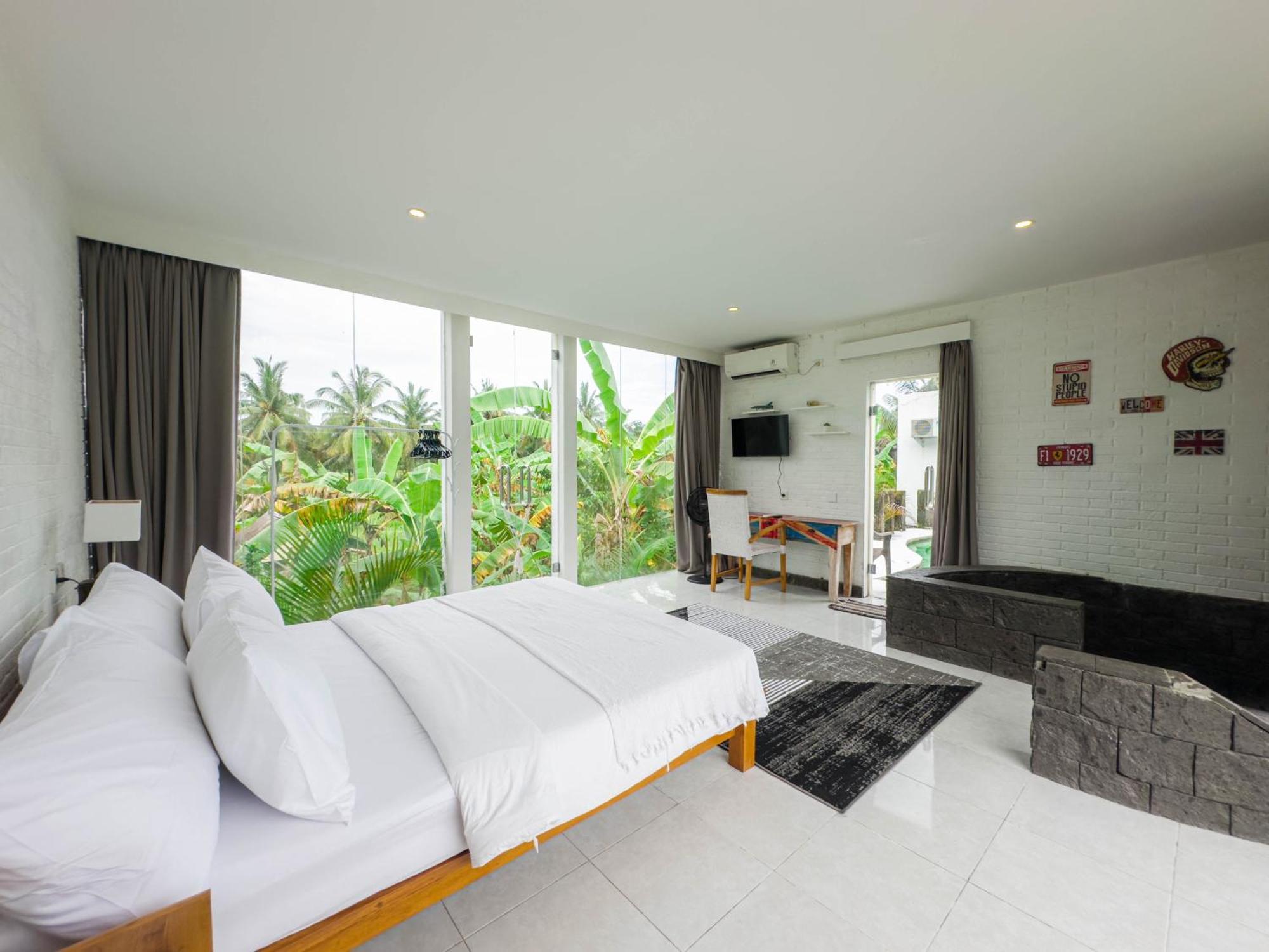 White Cubes Villa *