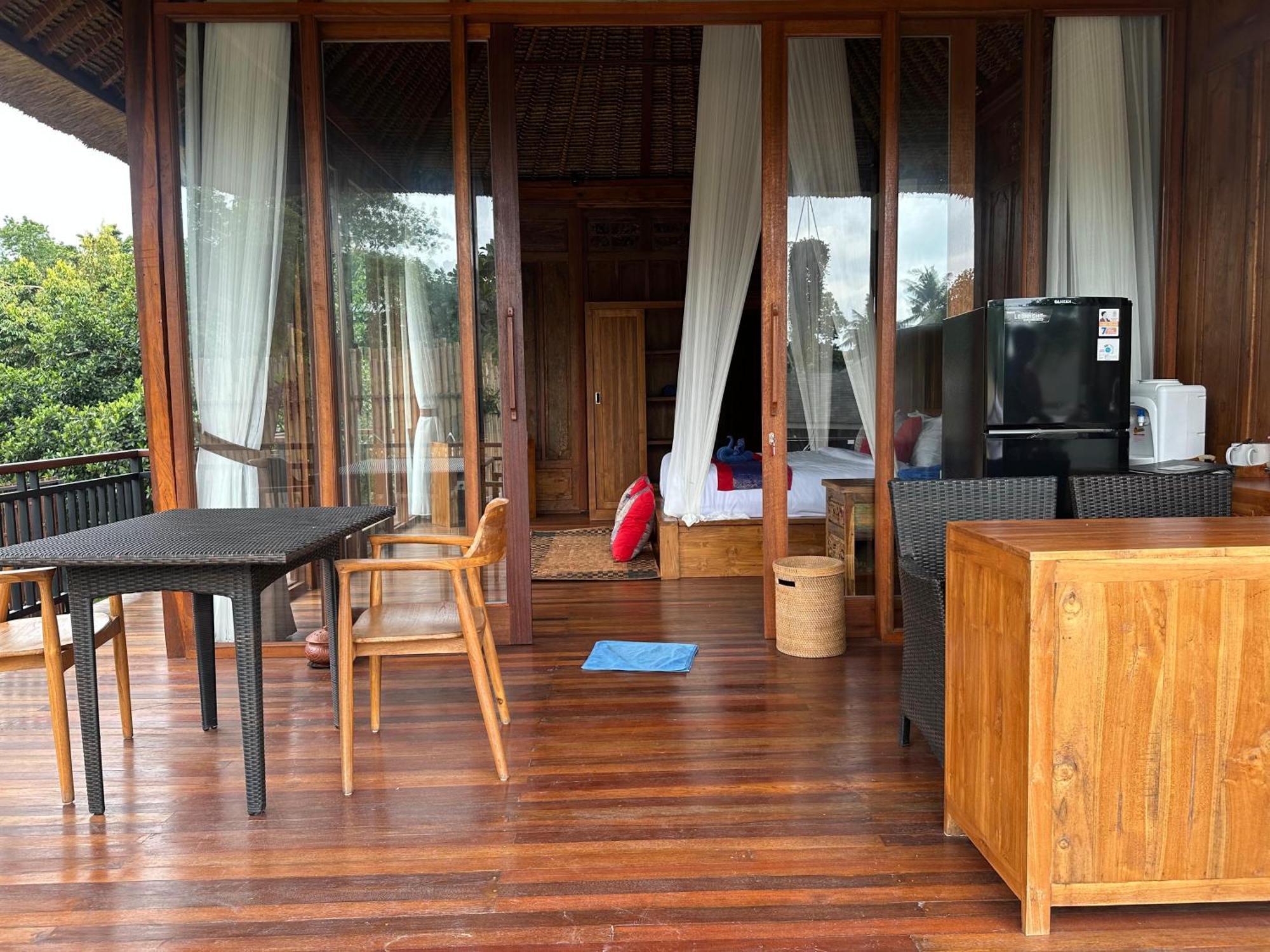 Baruna Sari View Jungle Villa *