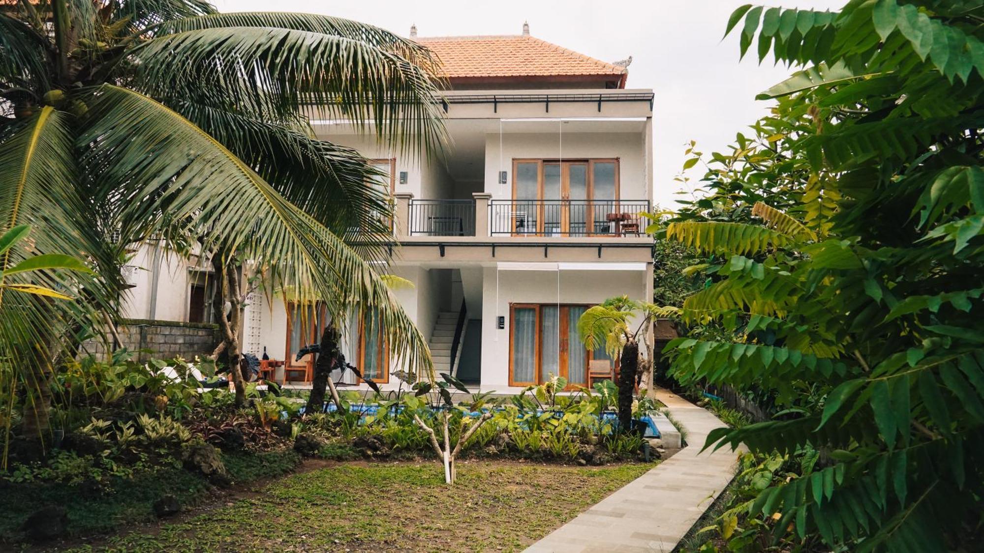 Myraga House *
