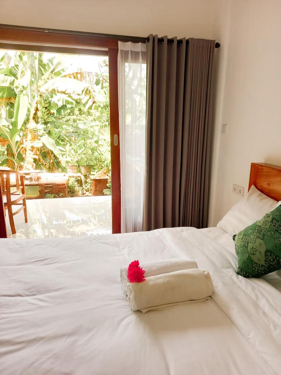 Sekar Tunjung Guest house *