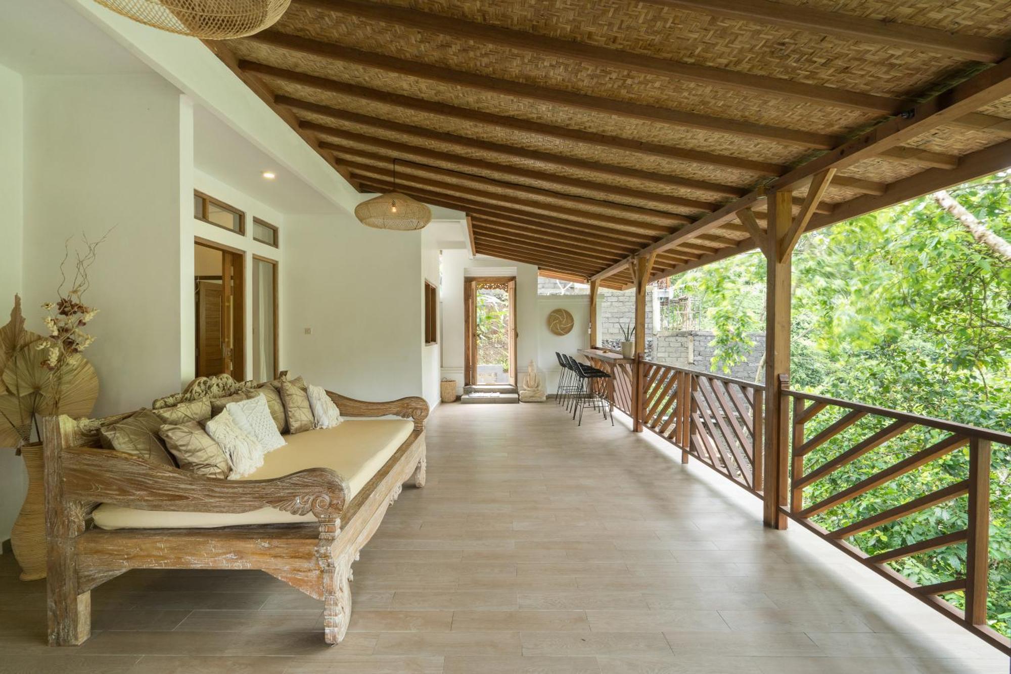 Celagi Villa *