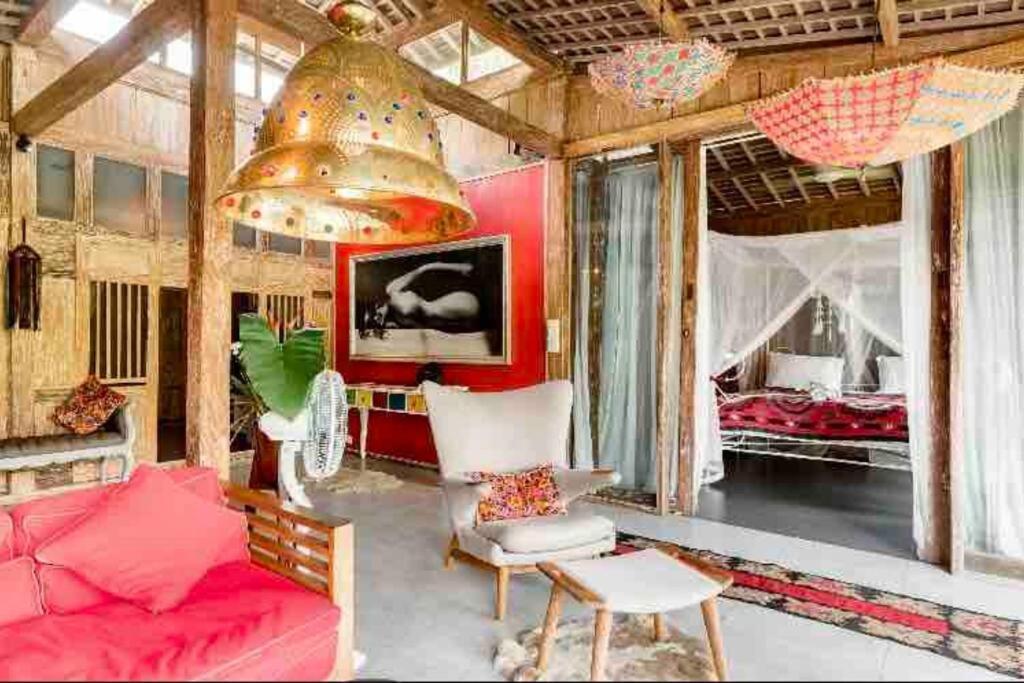Dervish Valley Bali 1 *