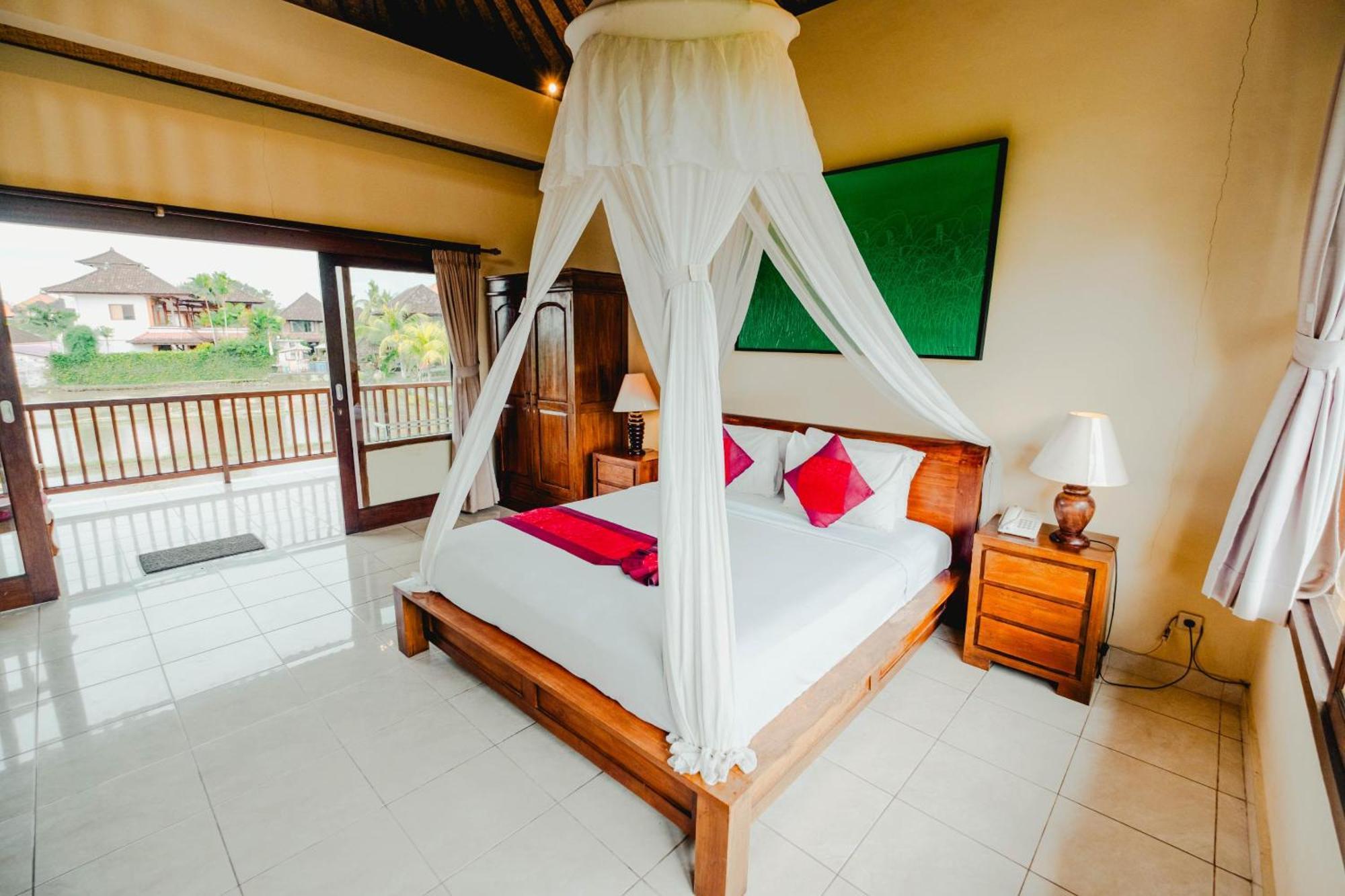 Sri Aksata Hotel 3*