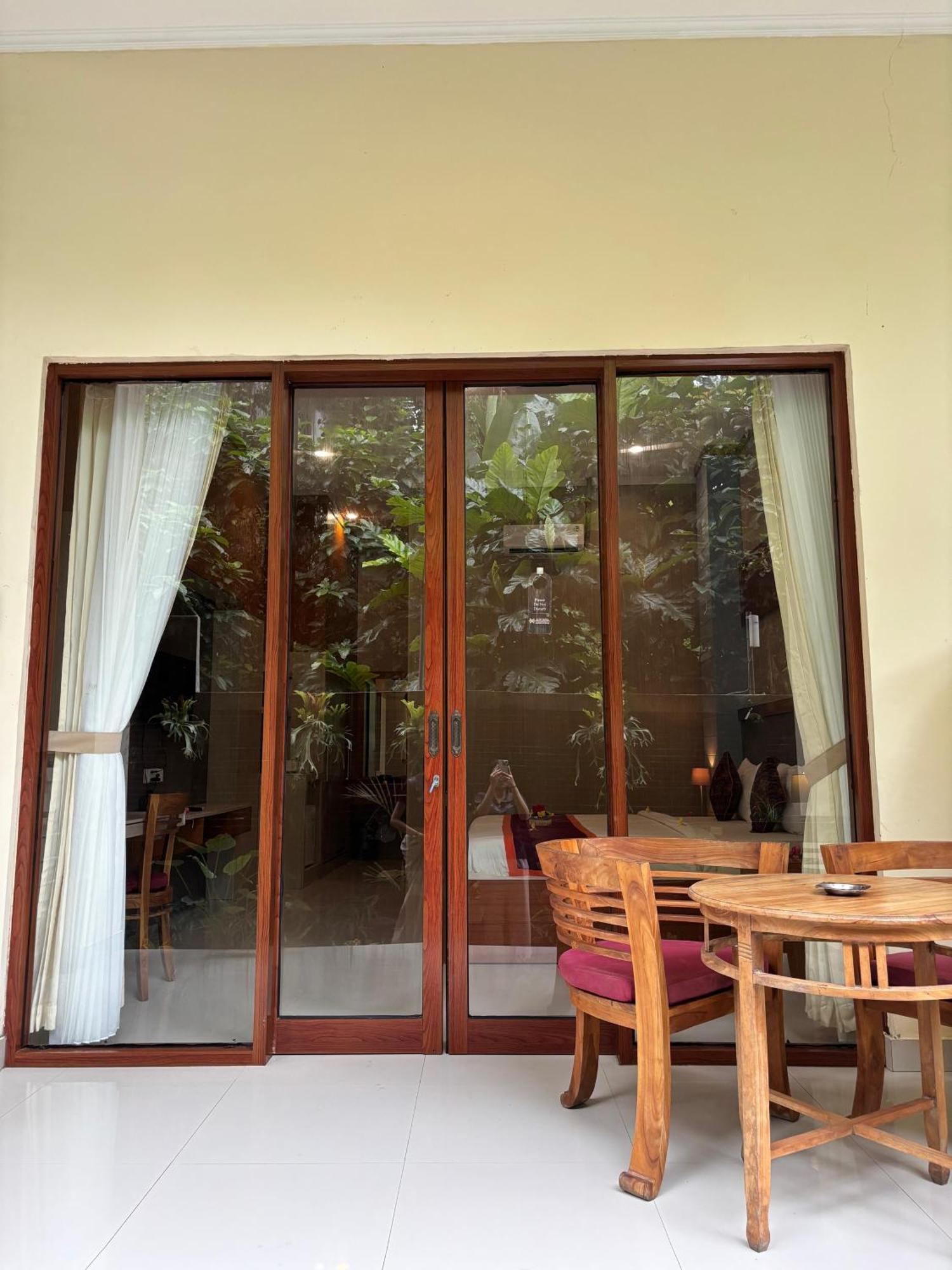 Adi Jaya By Eps - Chse Certified Guest house