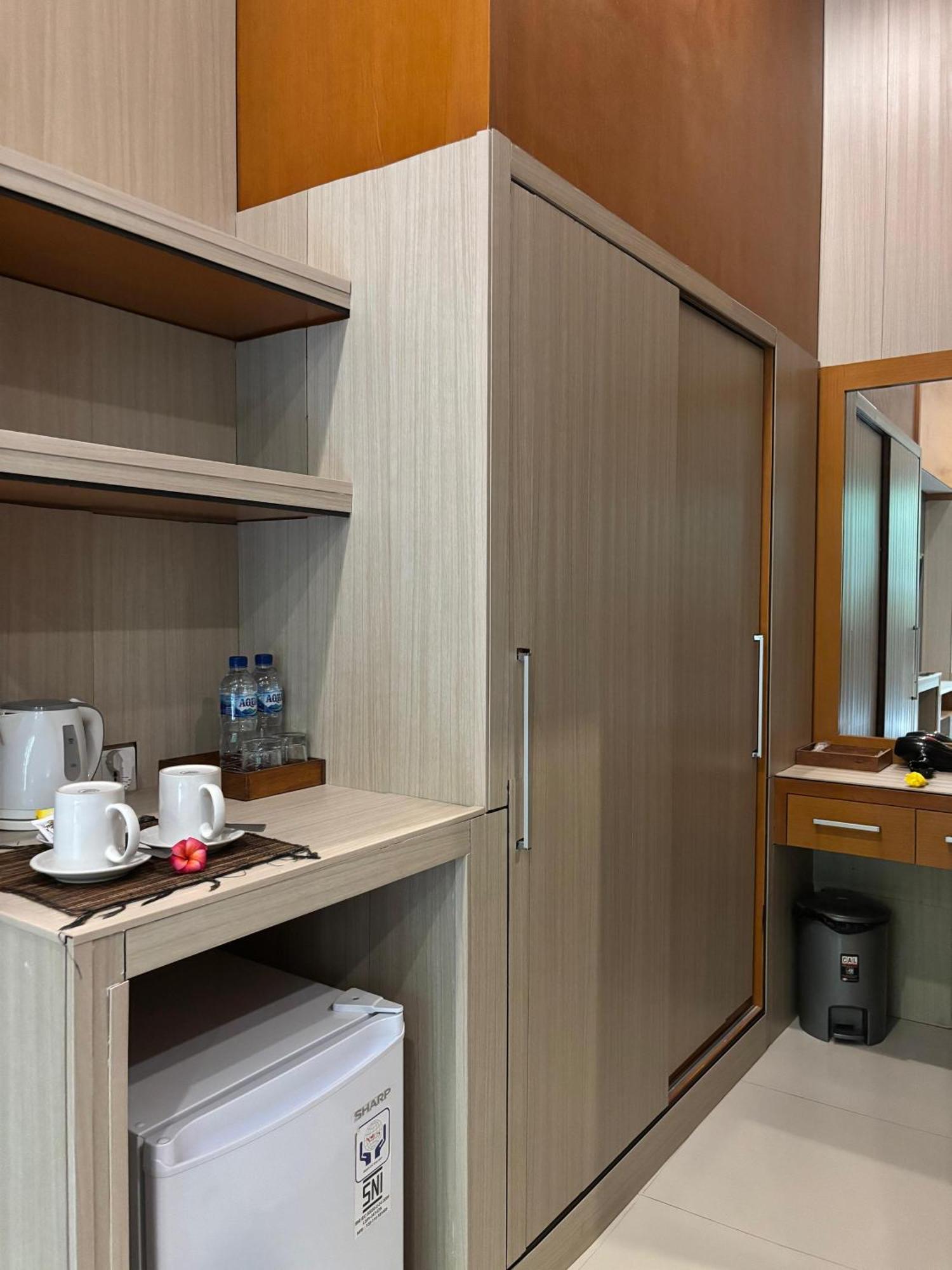 Adi Jaya By Eps - Chse Certified Guest house 4*