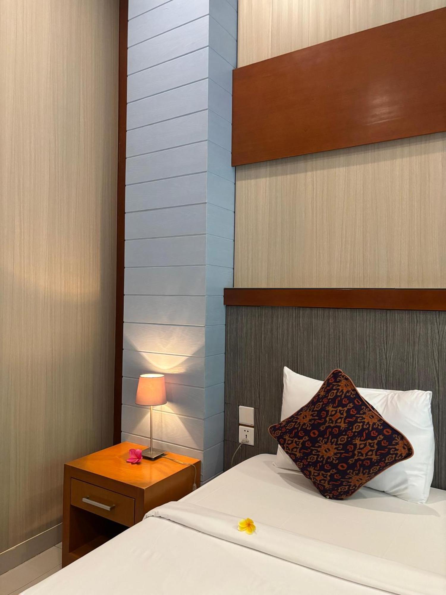Adi Jaya By Eps - Chse Certified 4*