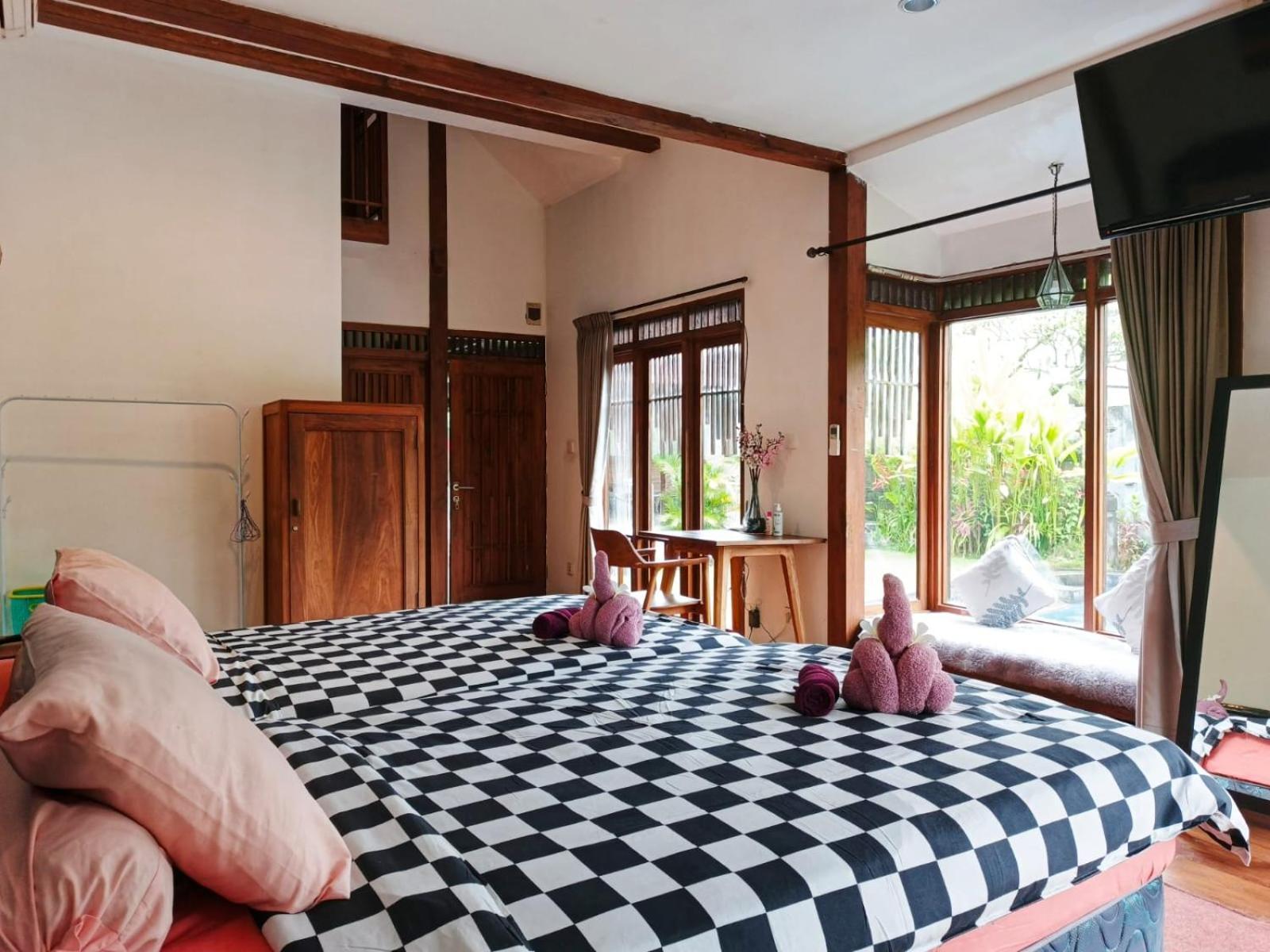 Villa Malathi Wooden House With Pool View Ubud (Bali)