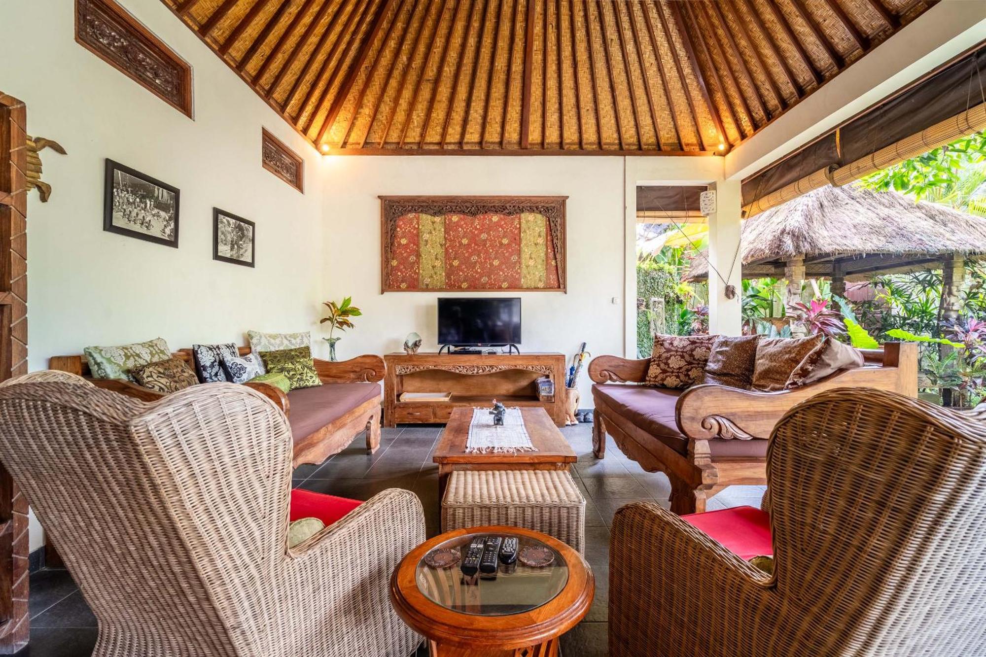 Villa Mangga *