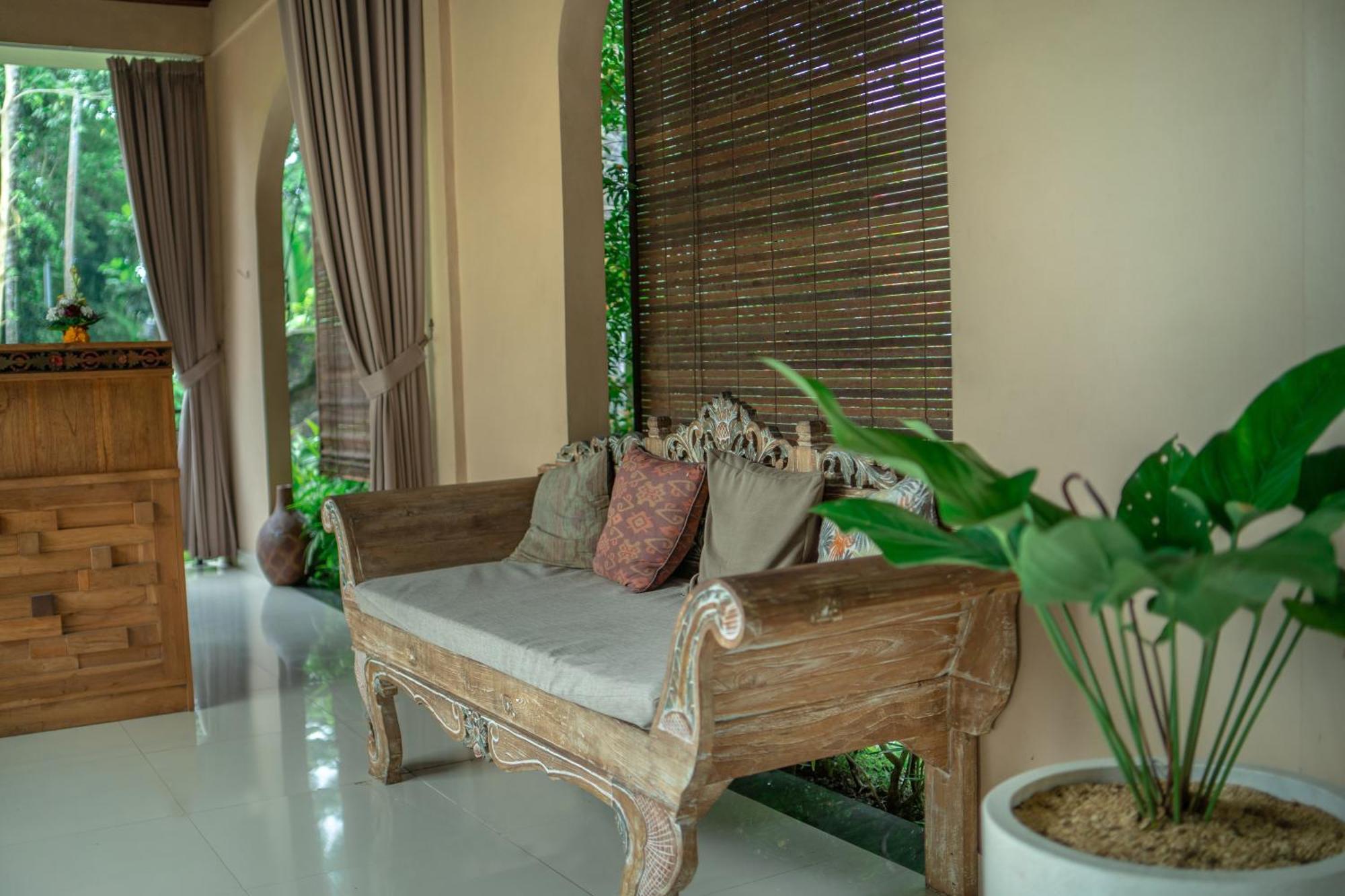 Abhirama And Ubud (Bali)