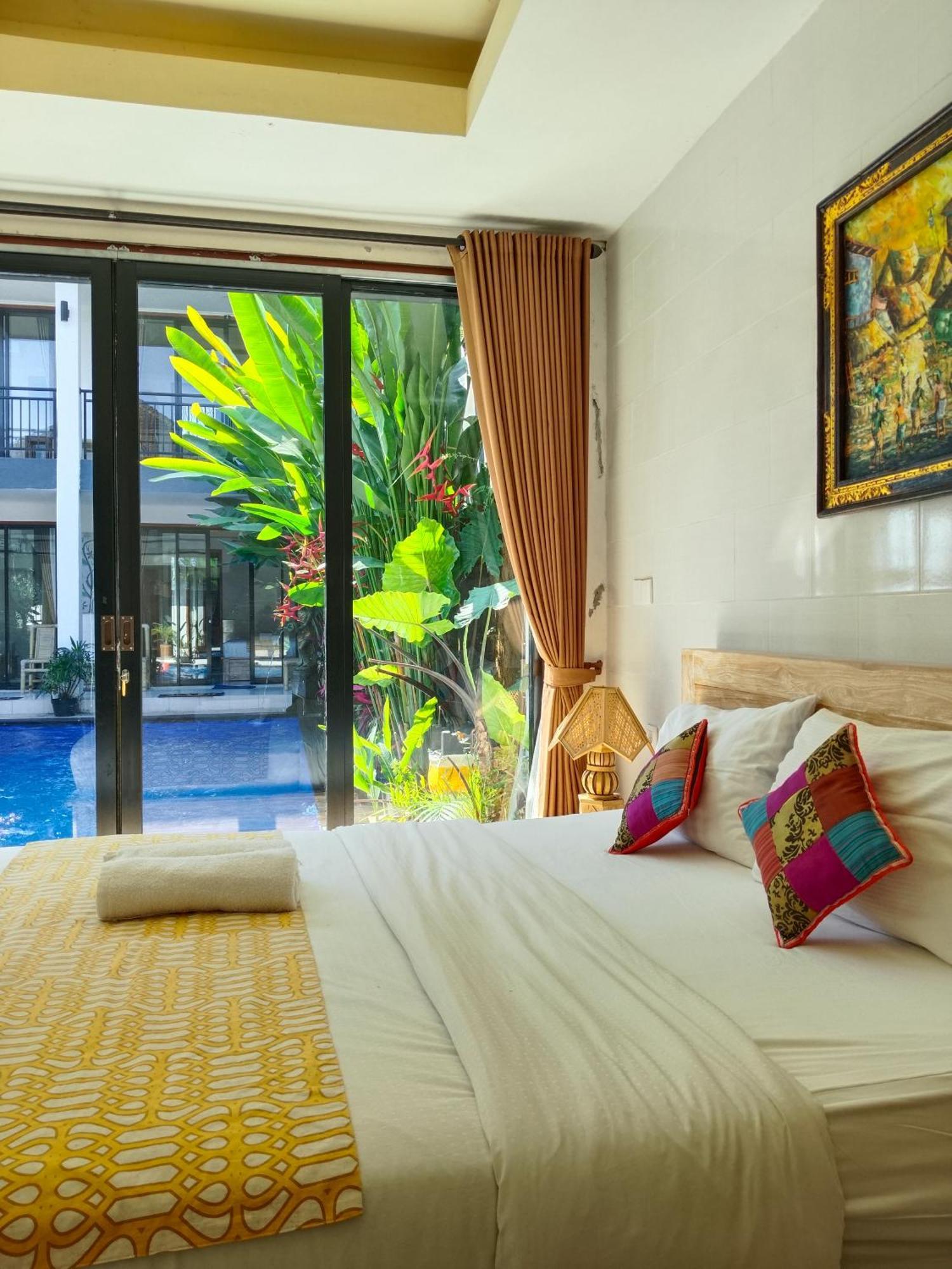 Ratu Ayu 8 Bedroom Villa *