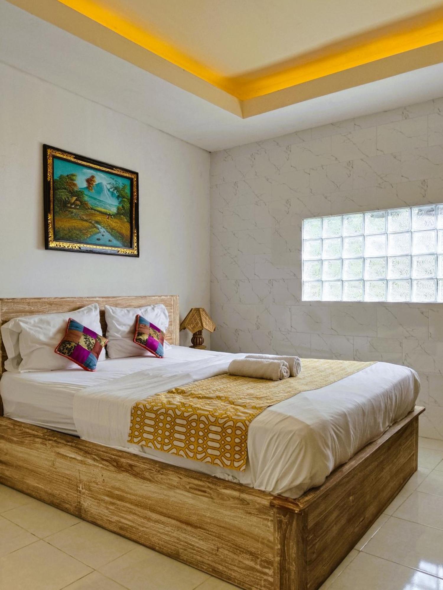 Ratu Ayu 8 Bedroom Villa *