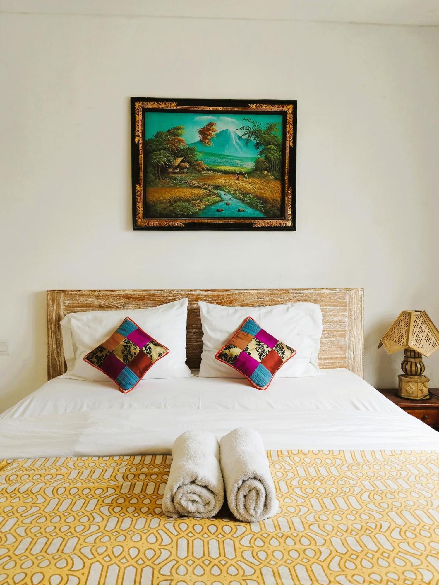 Villa Ratu Ayu 8 Bedroom *