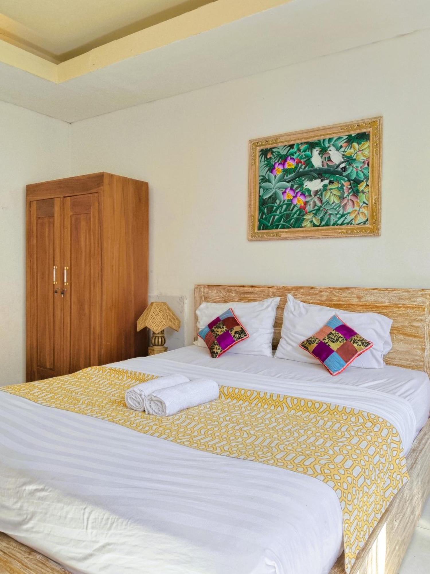 Ratu Ayu 8 Bedroom Villa