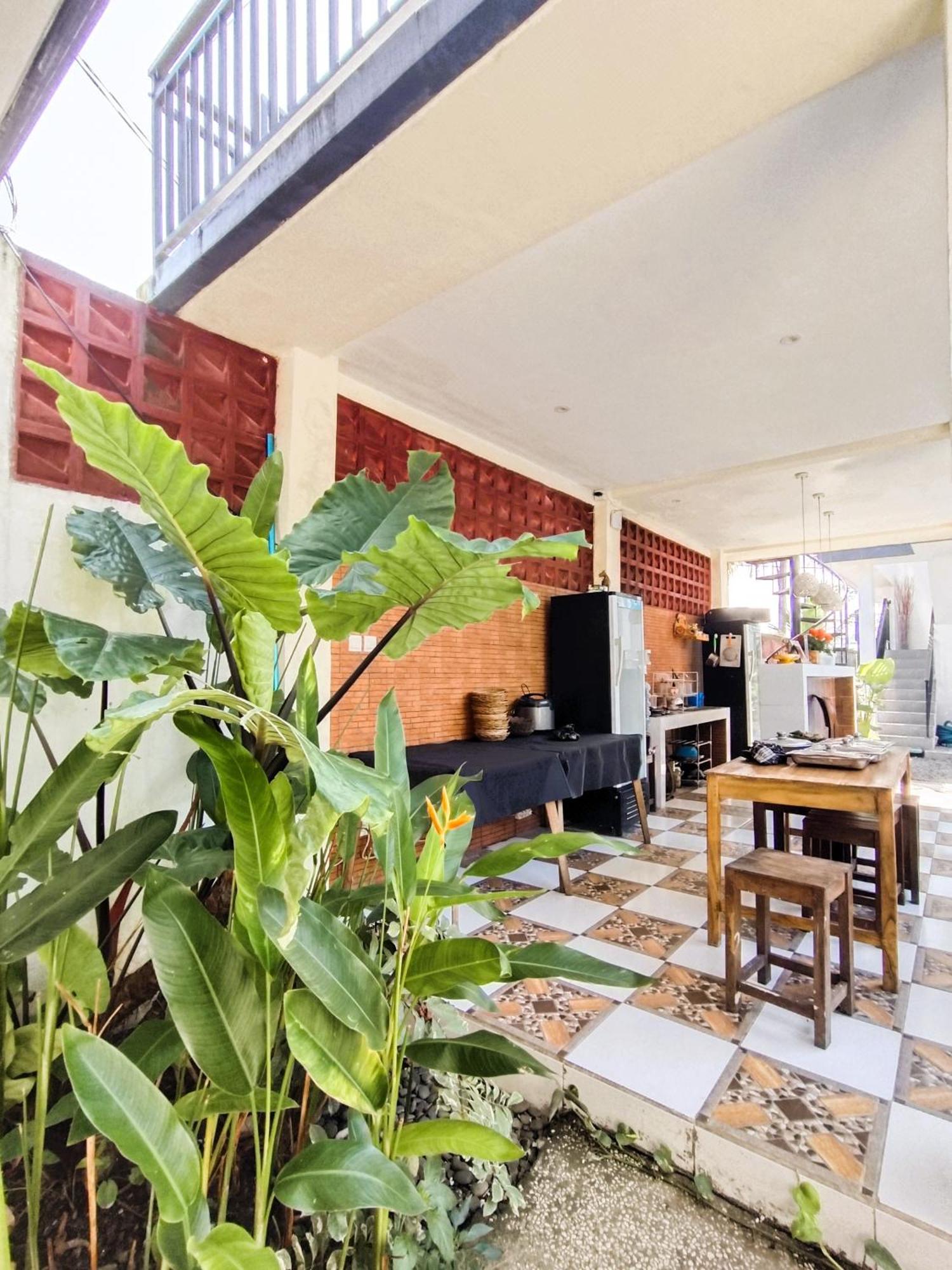 Villa Ratu Ayu 8 Bedroom *