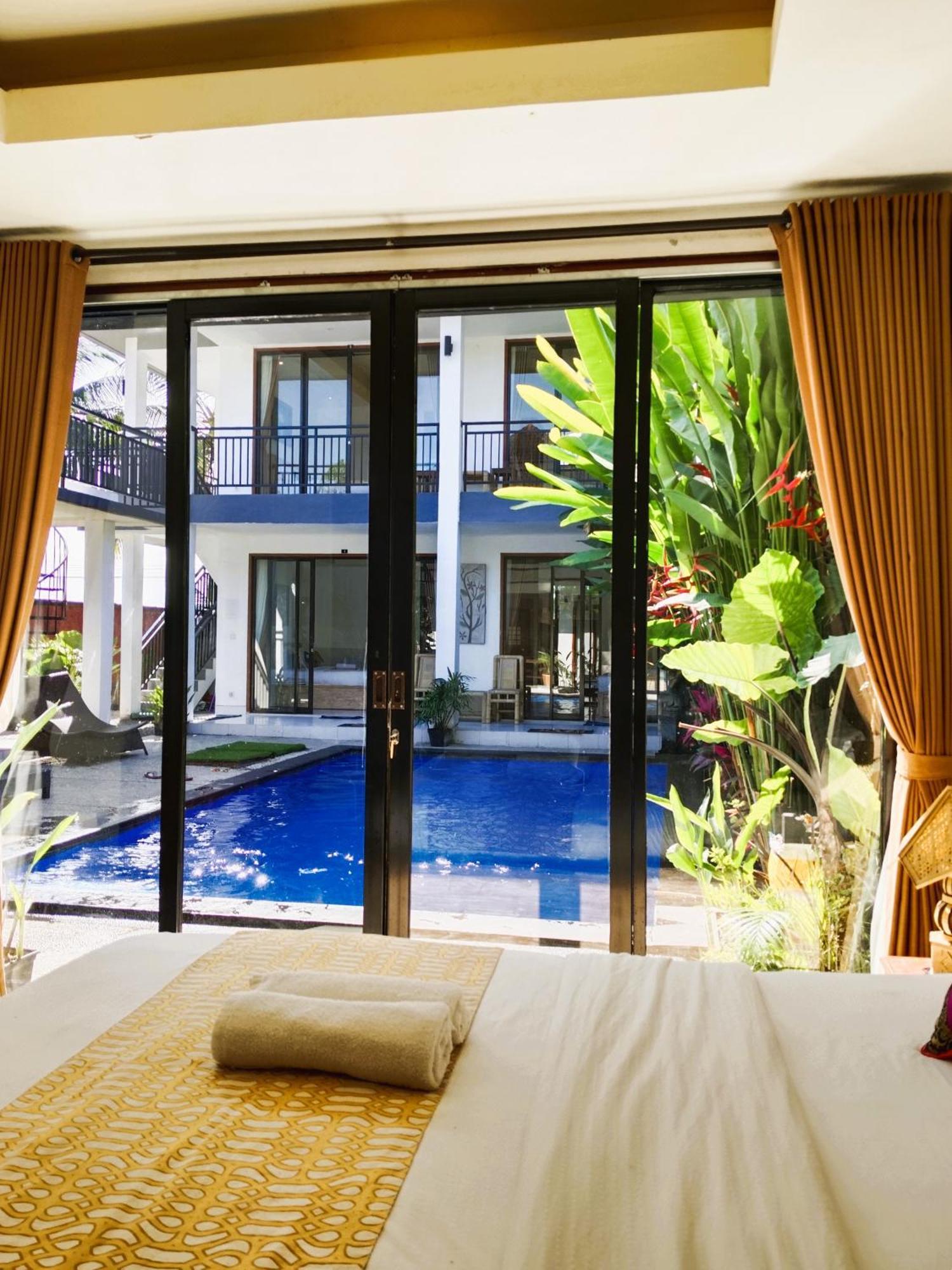 Ratu Ayu 8 Bedroom * Ubud (Bali)