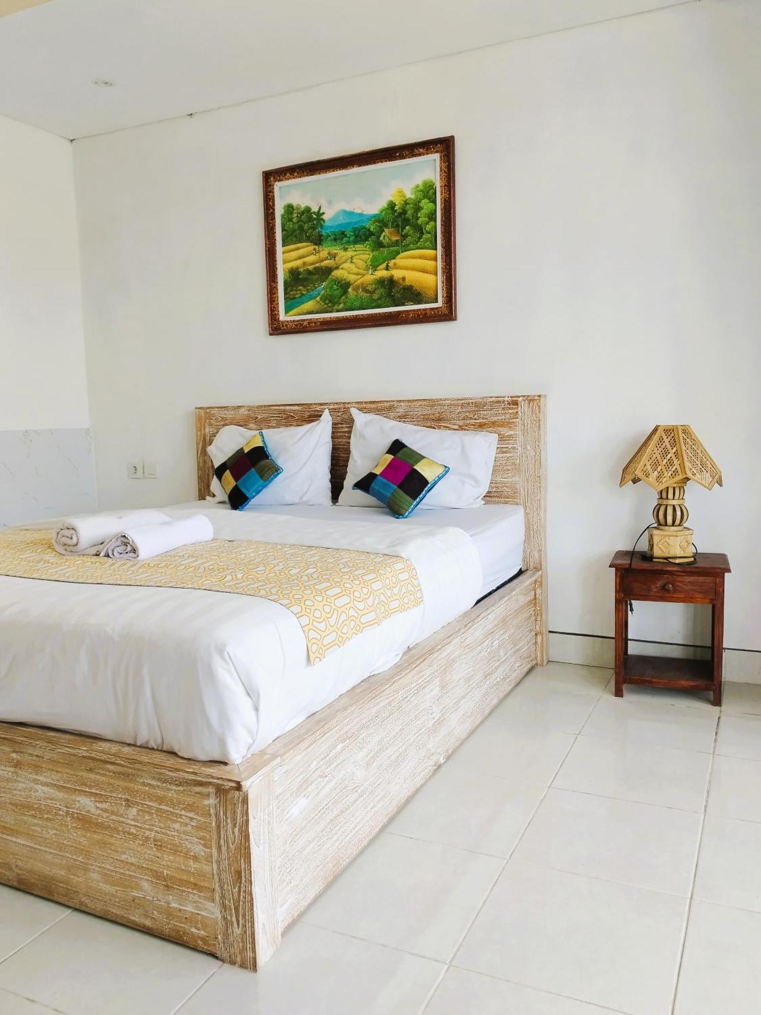 Ratu Ayu 8 Bedroom Villa