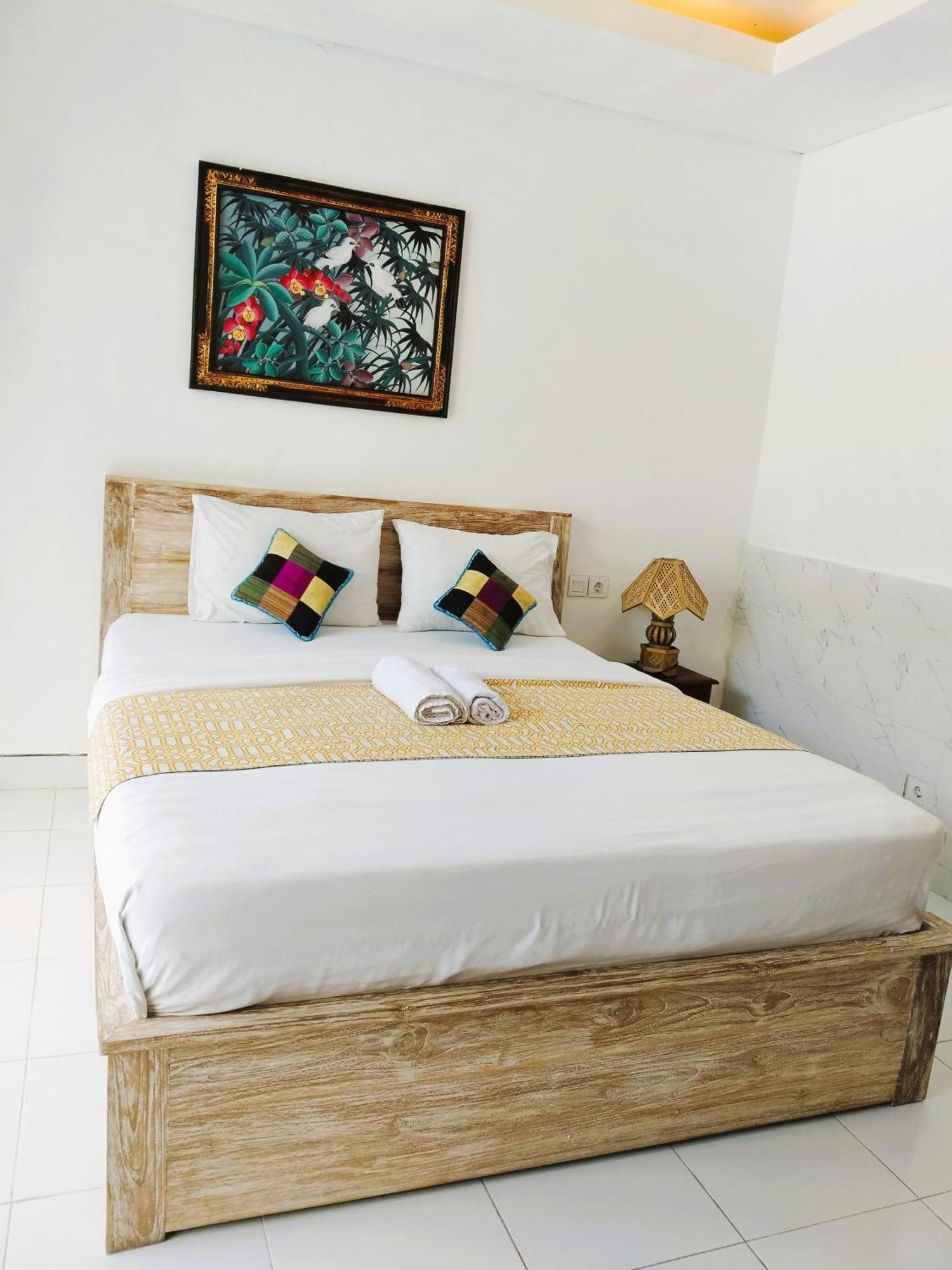 Villa Ratu Ayu 8 Bedroom *