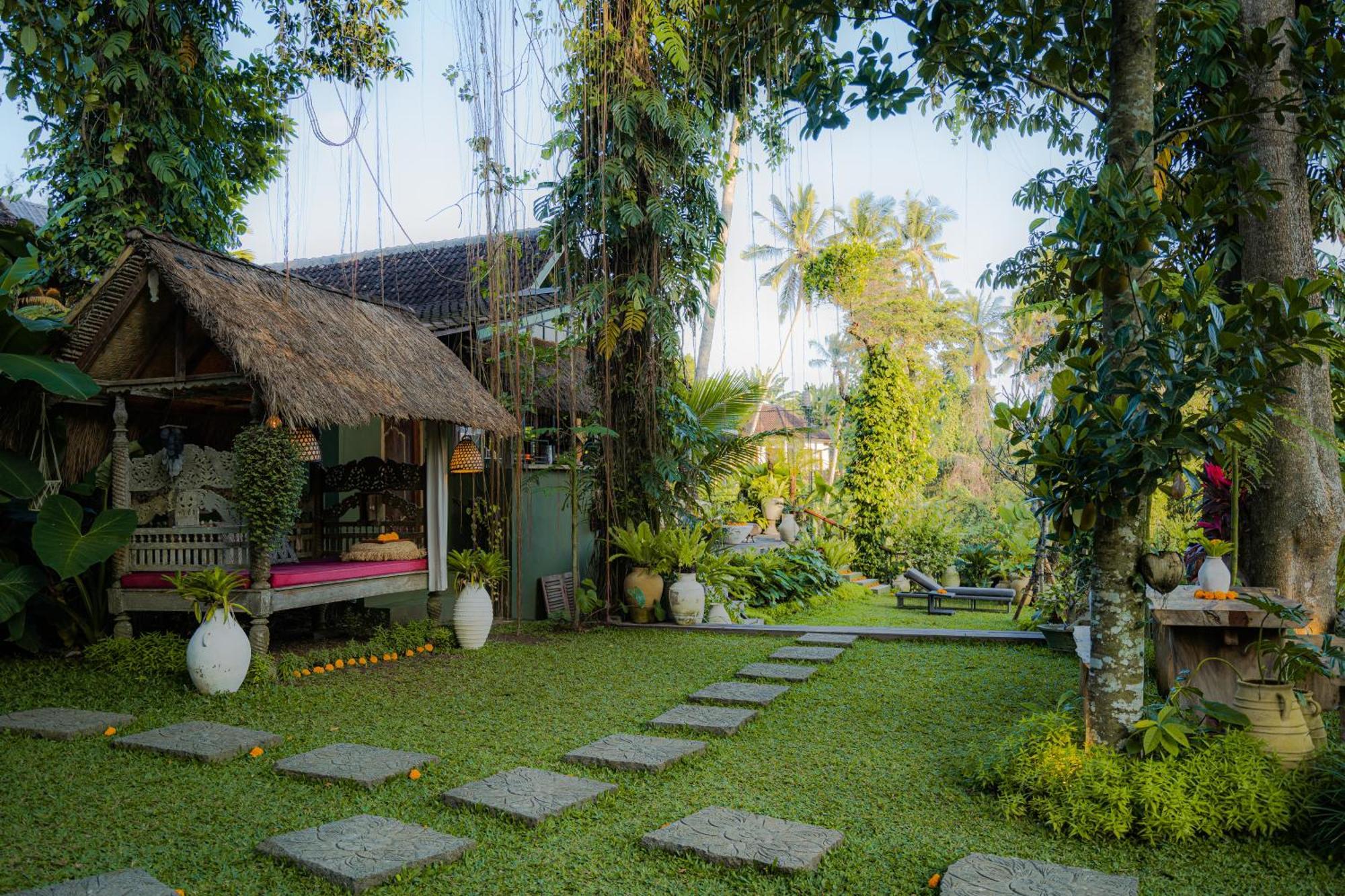 Tropical Kasbah Neighbourhood With Riverside View * Ubud (Bali)