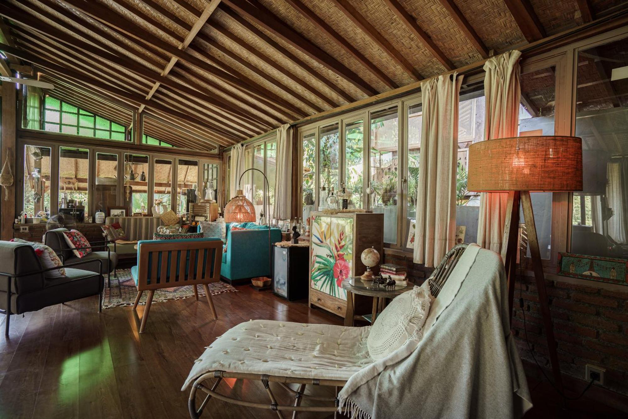 Tropical Kasbah Neighbourhood With Riverside View Ubud (Bali)