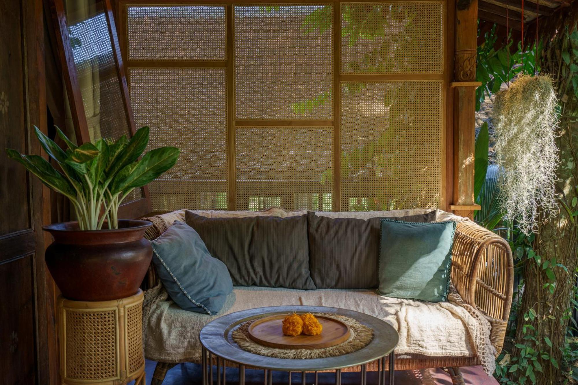 Villa Tropical Kasbah Neighbourhood With Riverside View *