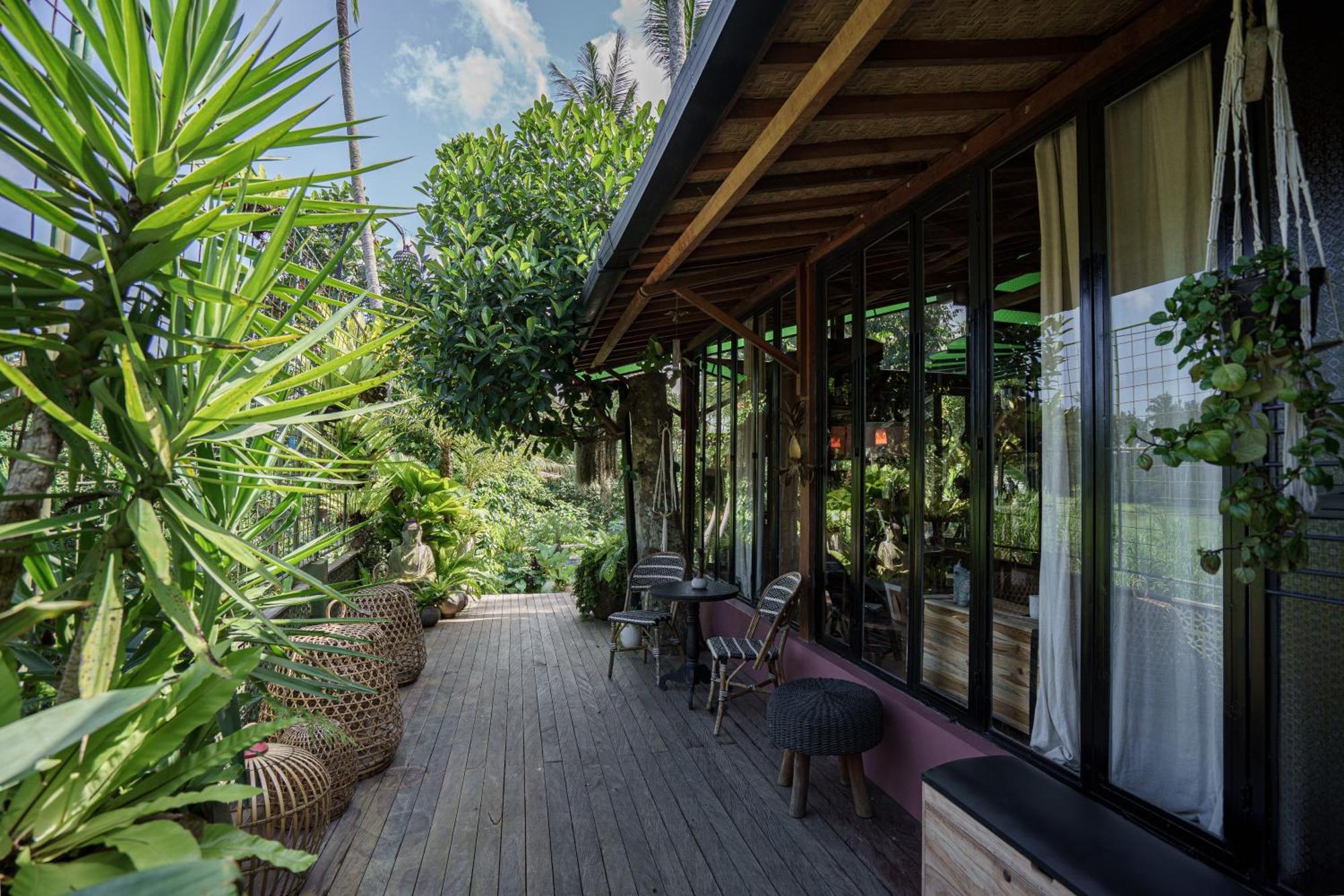 Tropical Kasbah Neighbourhood With Riverside View * Ubud (Bali)
