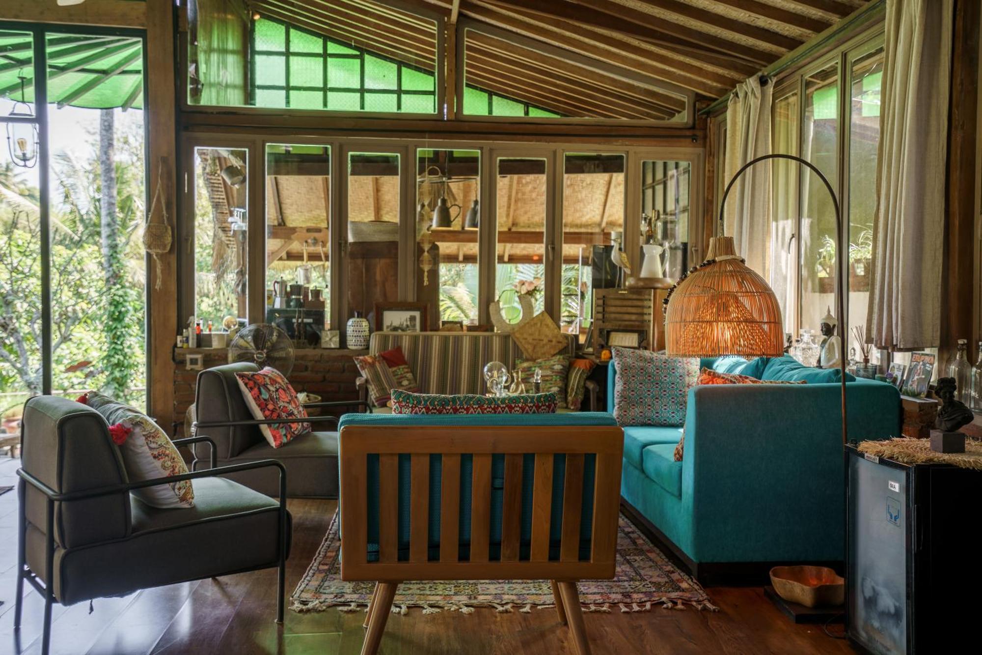 Tropical Kasbah Neighbourhood With Riverside View Villa *