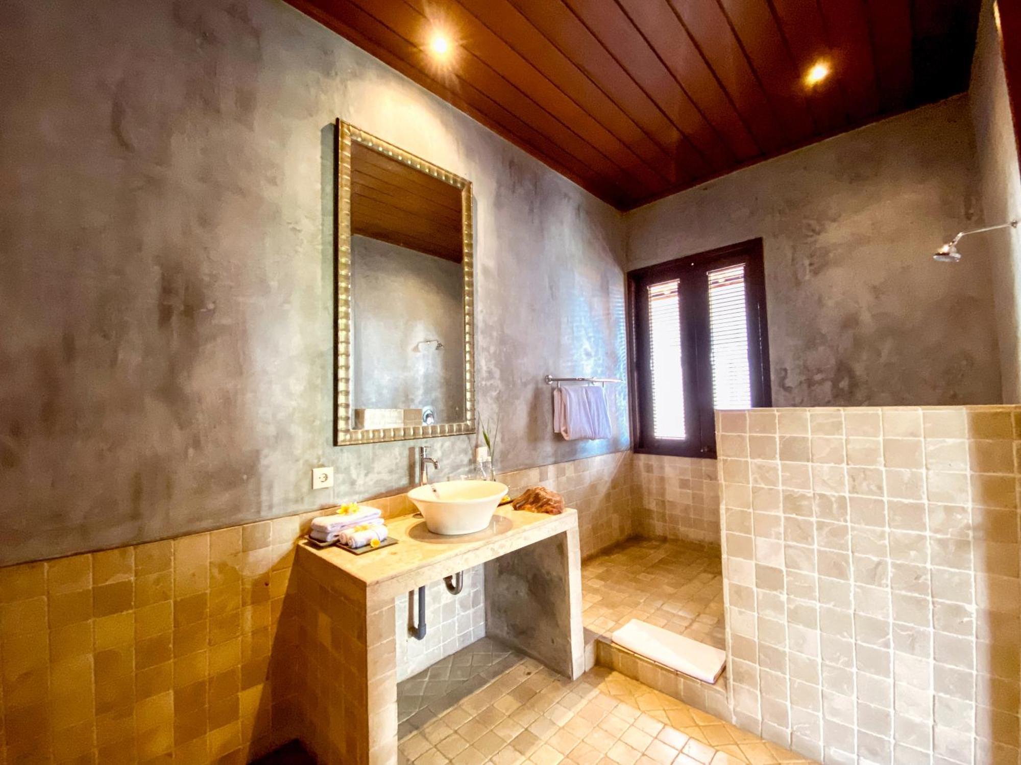 Puri Tupai Villa *