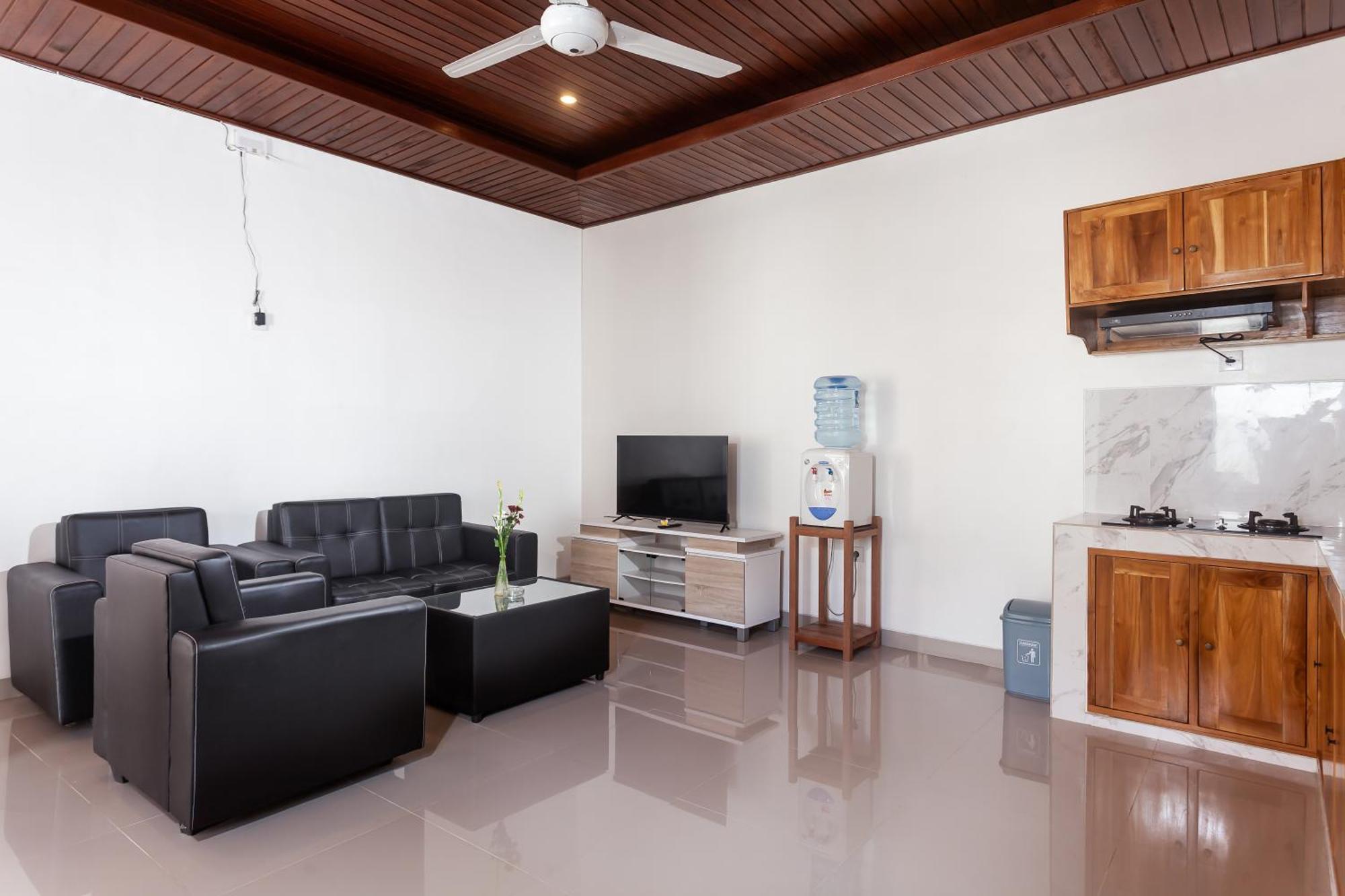 Villa Eka *