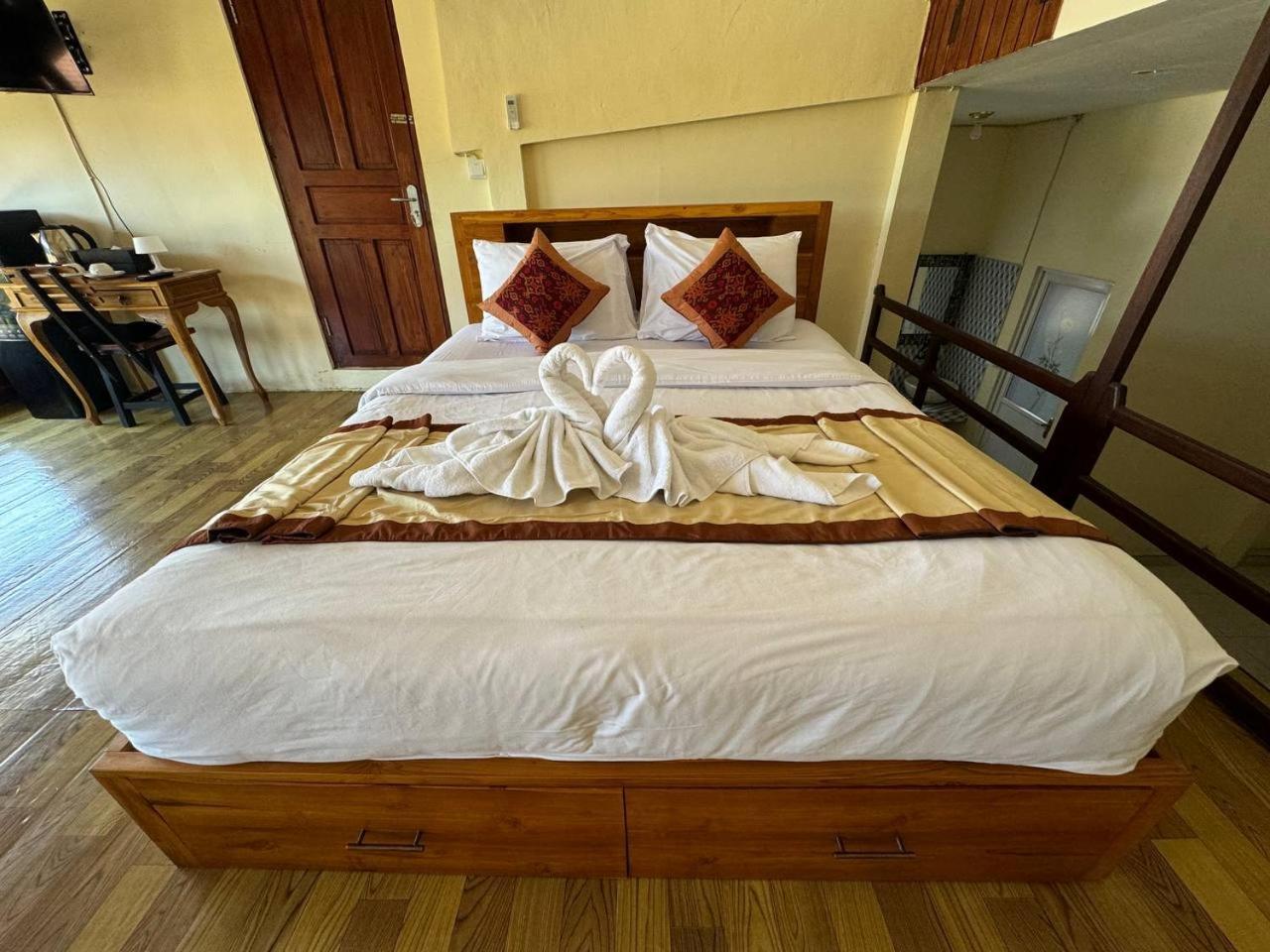 D Archa Guest house *