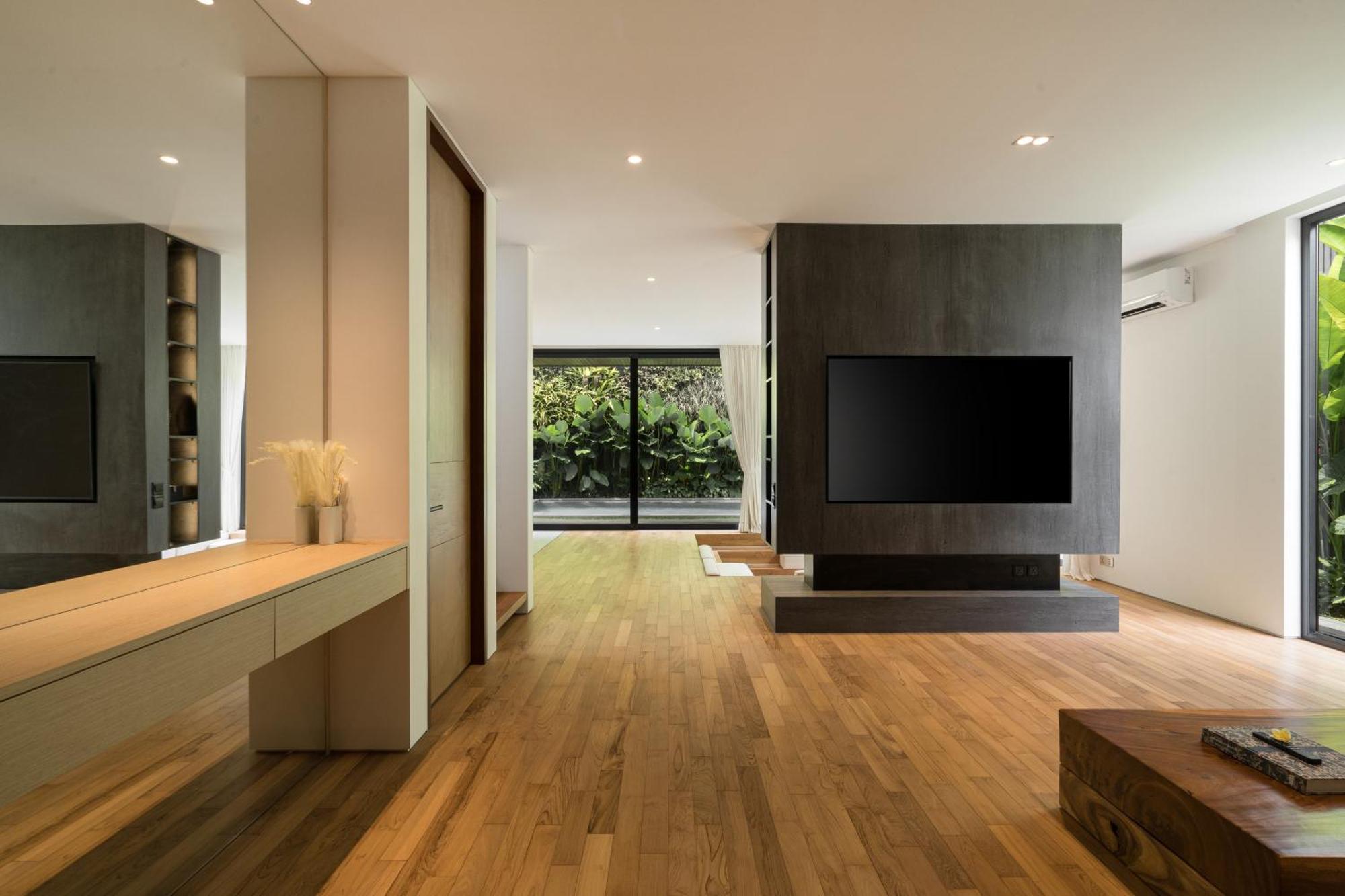 Seven Stone Villa *