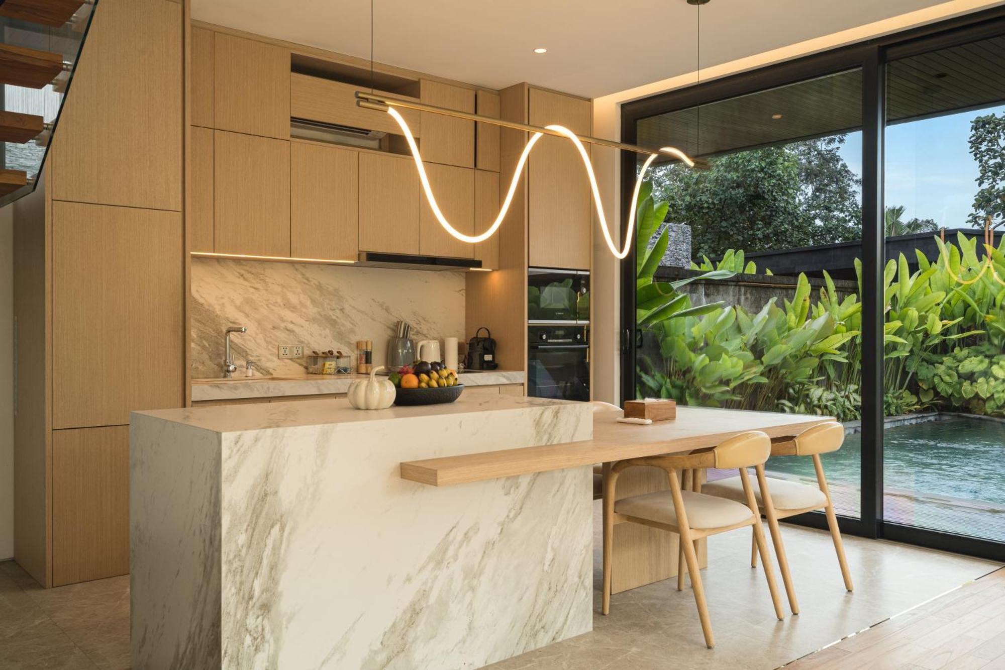 Seven Stone Villa