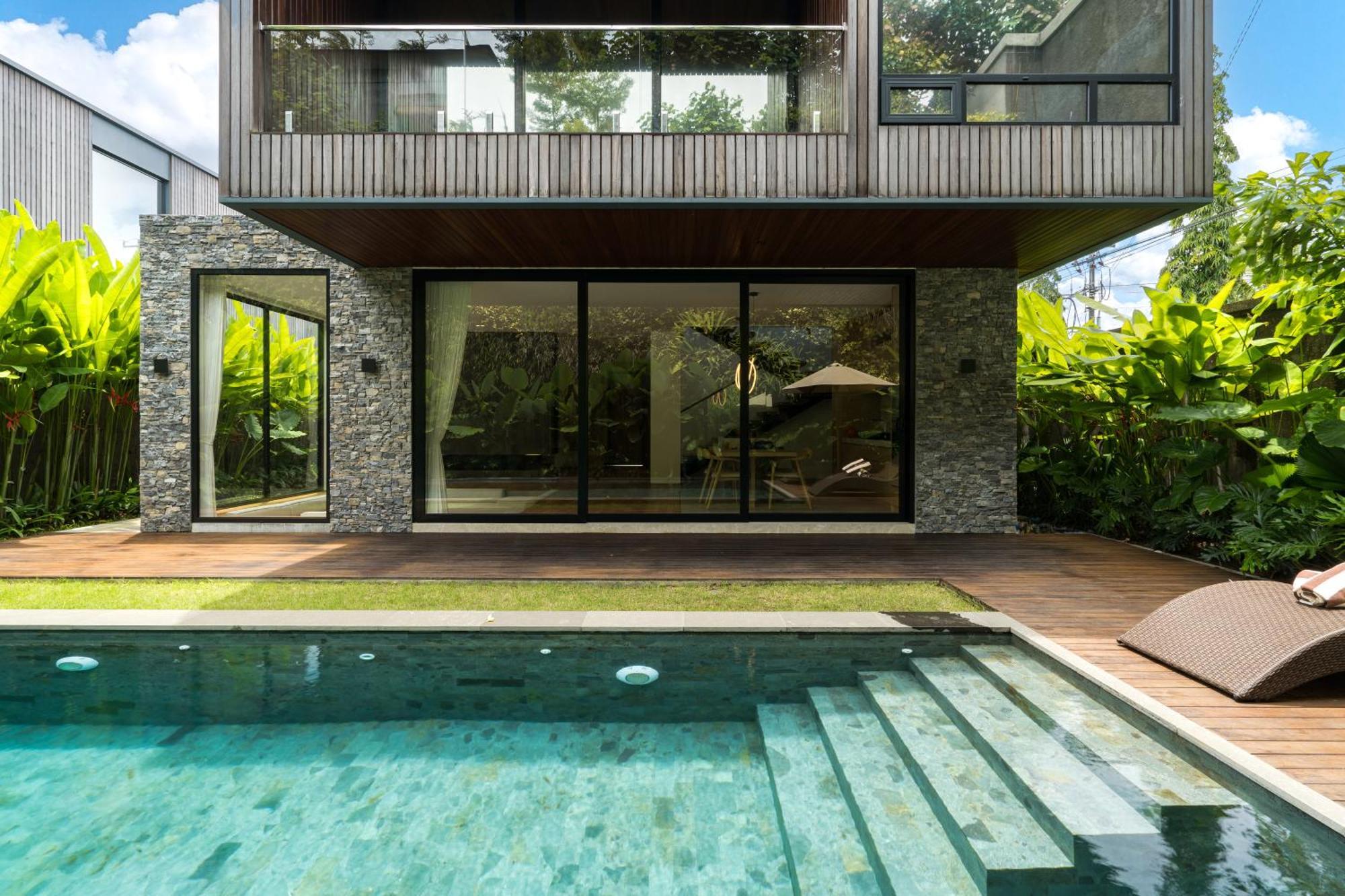Seven Stone * Ubud (Bali)