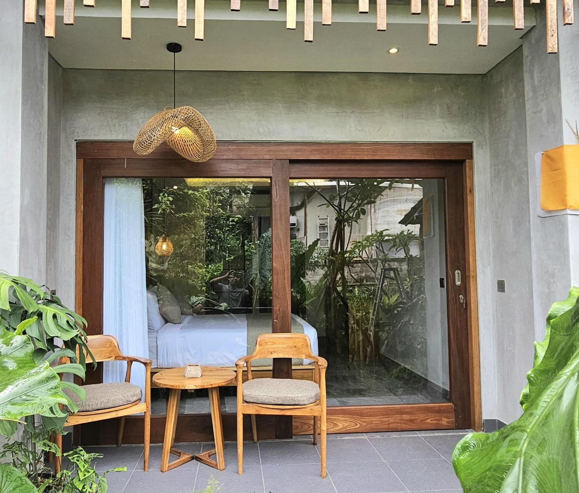 Dhanyasari House Guest house *