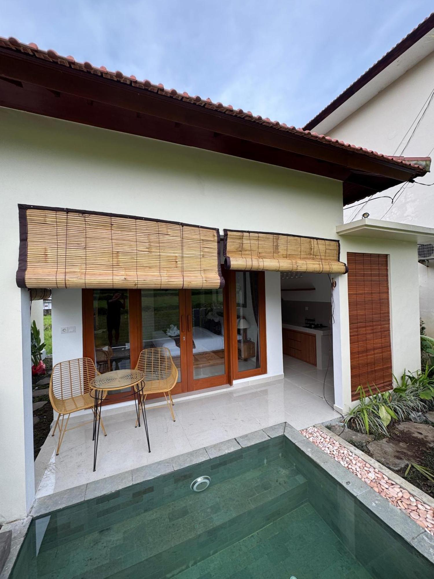 Bed & Breakfast Putih Dcarik 3*