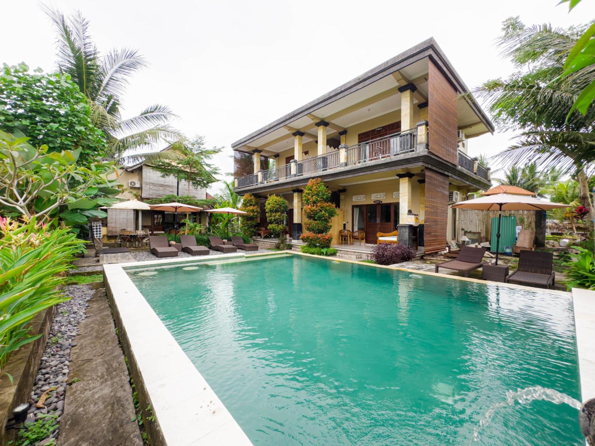Shanti Rice Field House By Supala