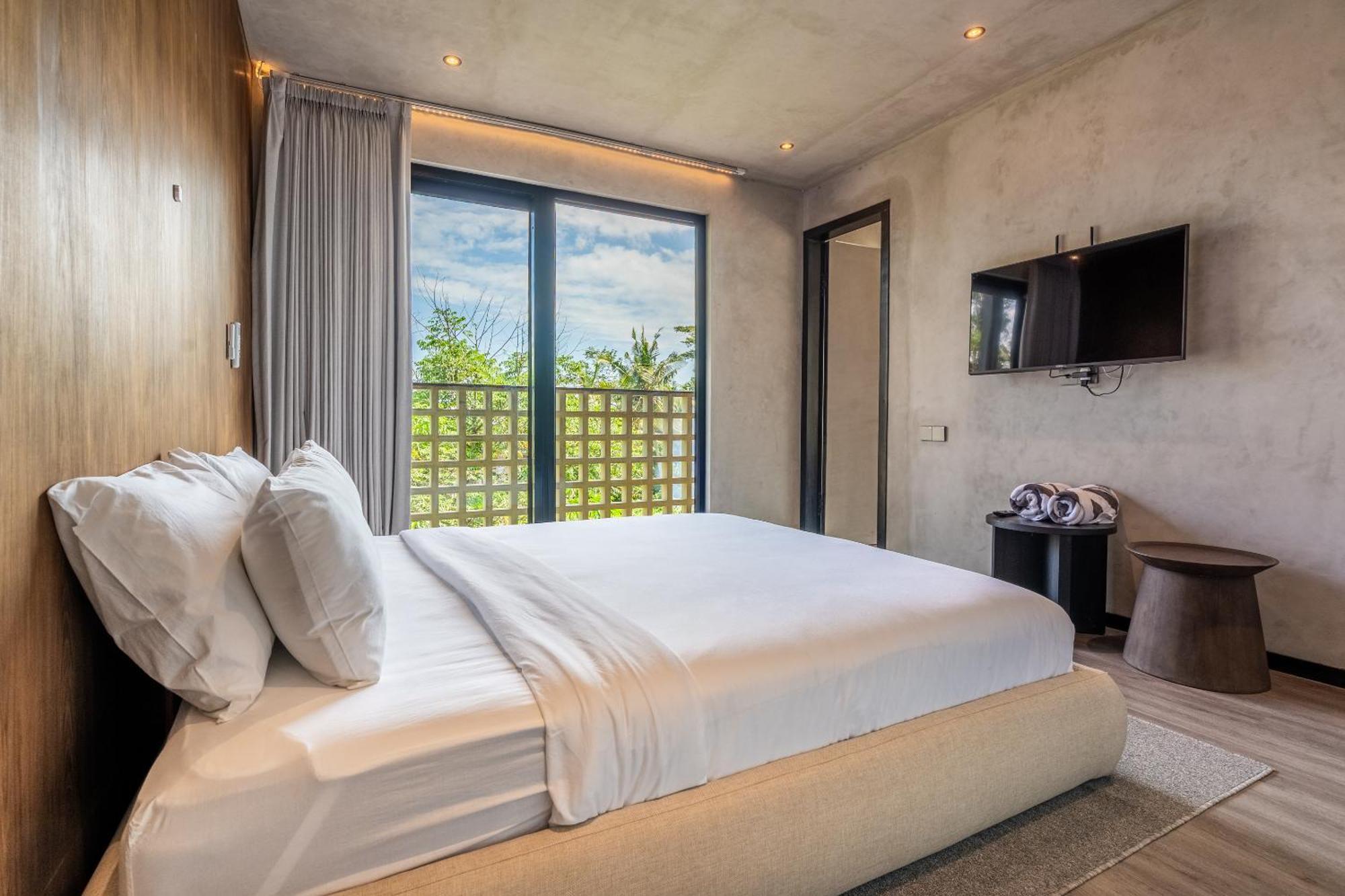 Work, And Unwind! Jungle Vista By Bcg Apartment *