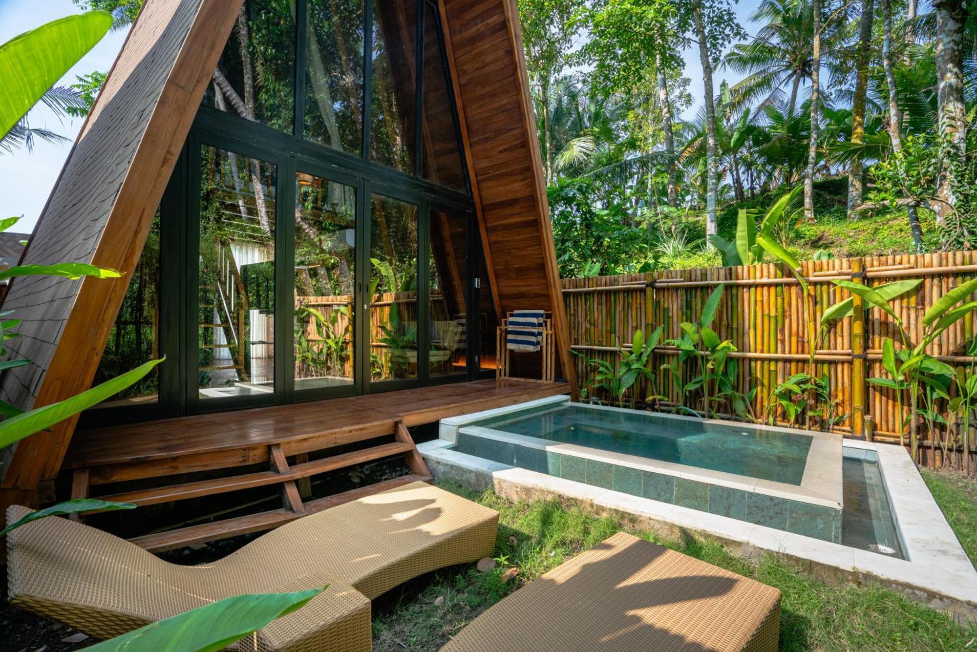 Hidden Den Villa