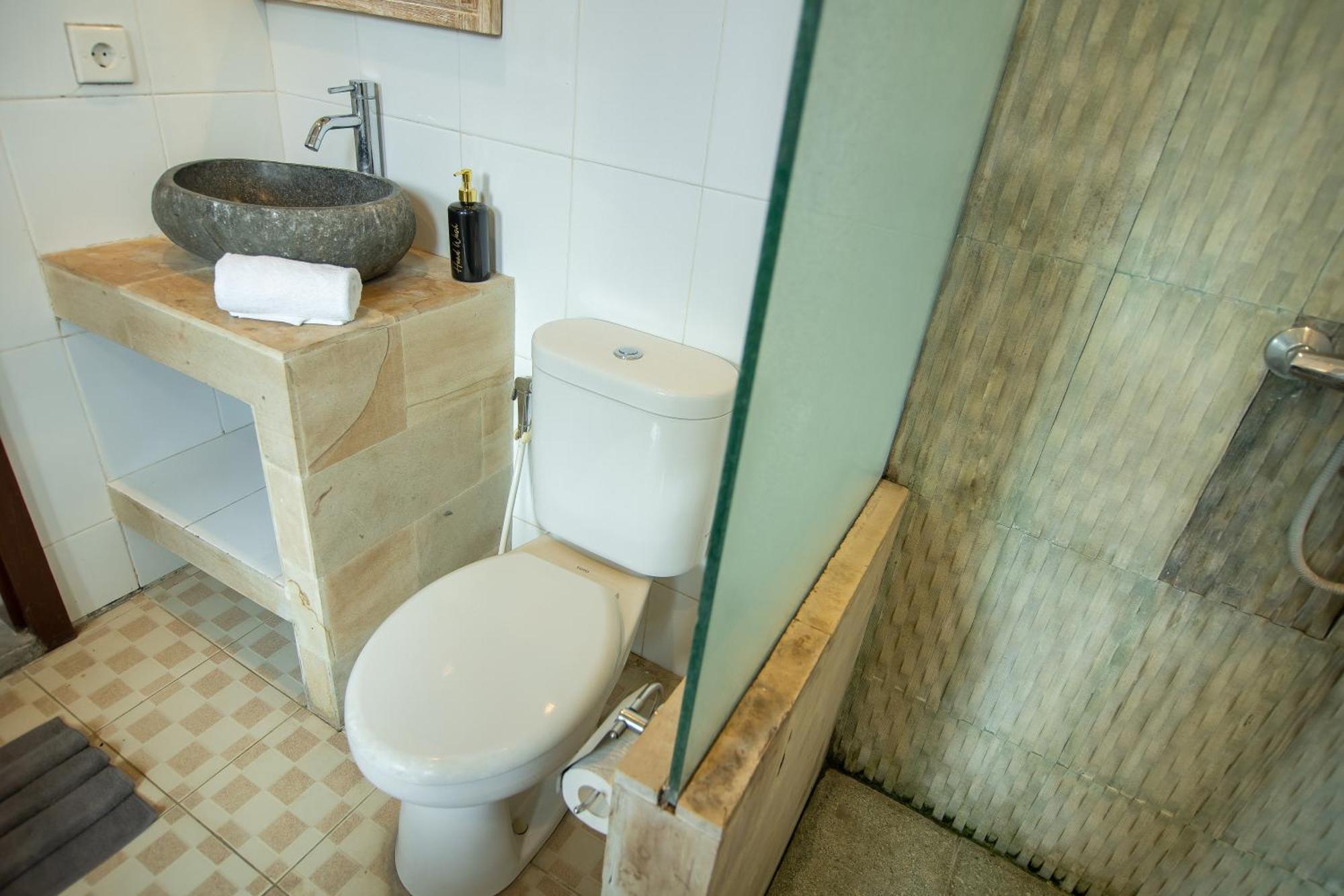 Apartment Suar *