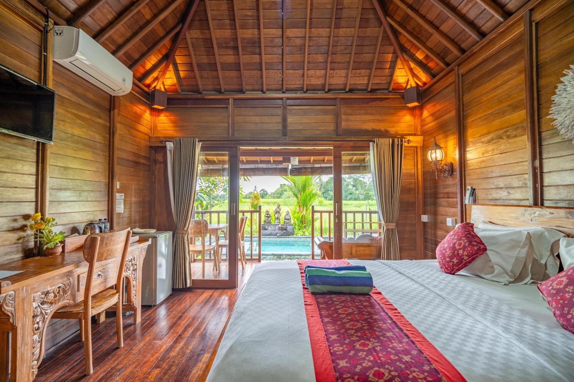 Villa Kayu By Mardika *