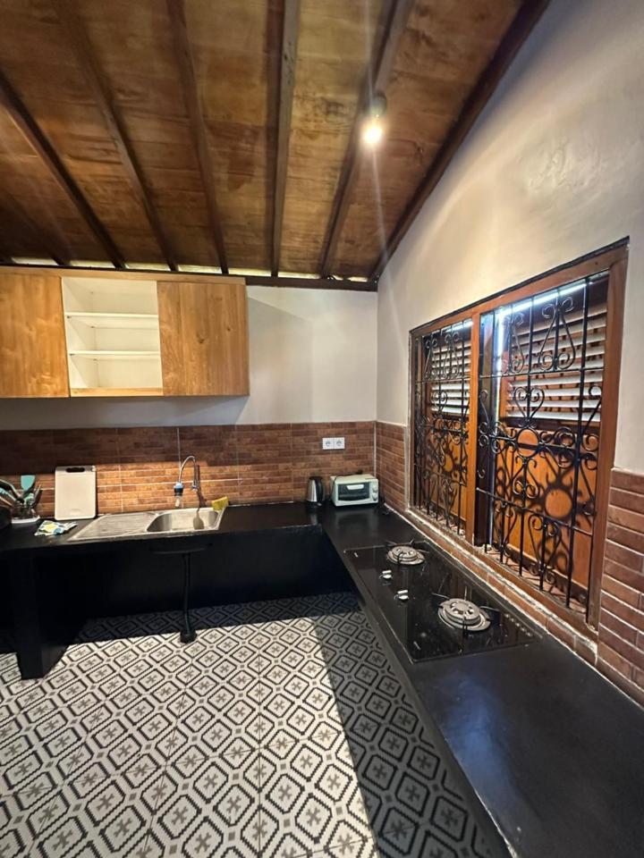 Eskabbe Maha Guest house