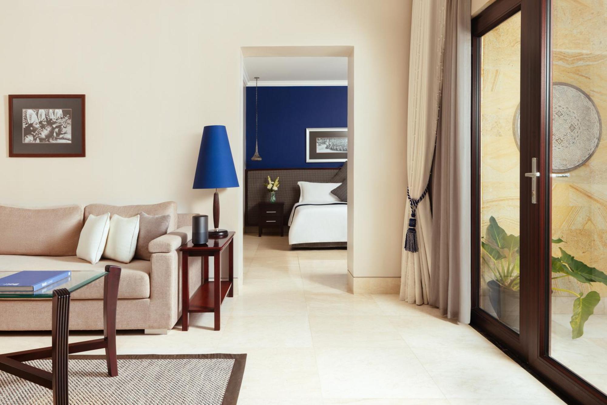 Cascades Resort *