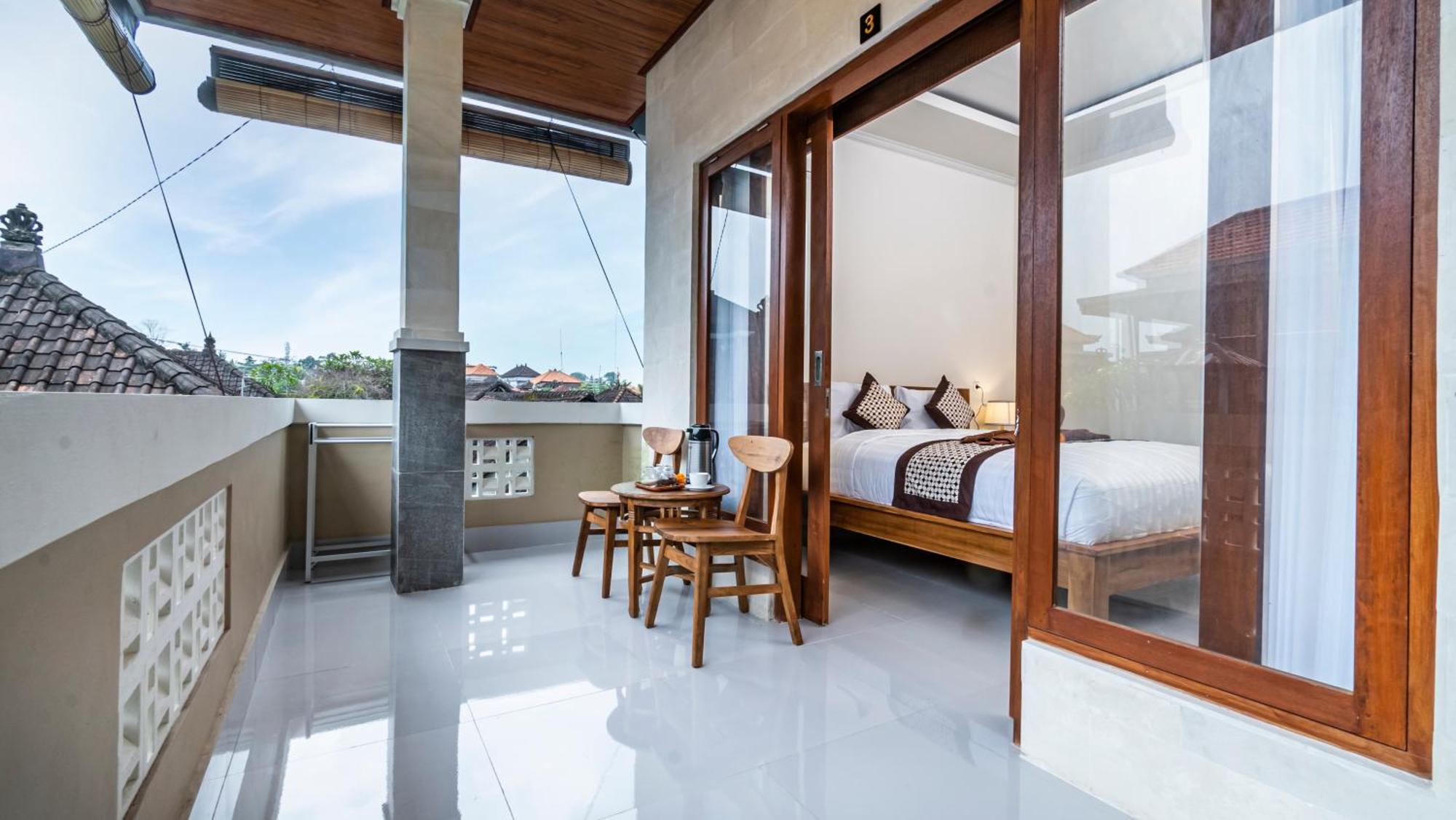 Guest house Depi House